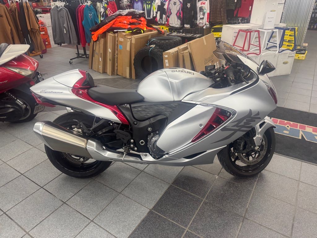 2022 Suzuki HAYABUSA 1340 - Photo 9