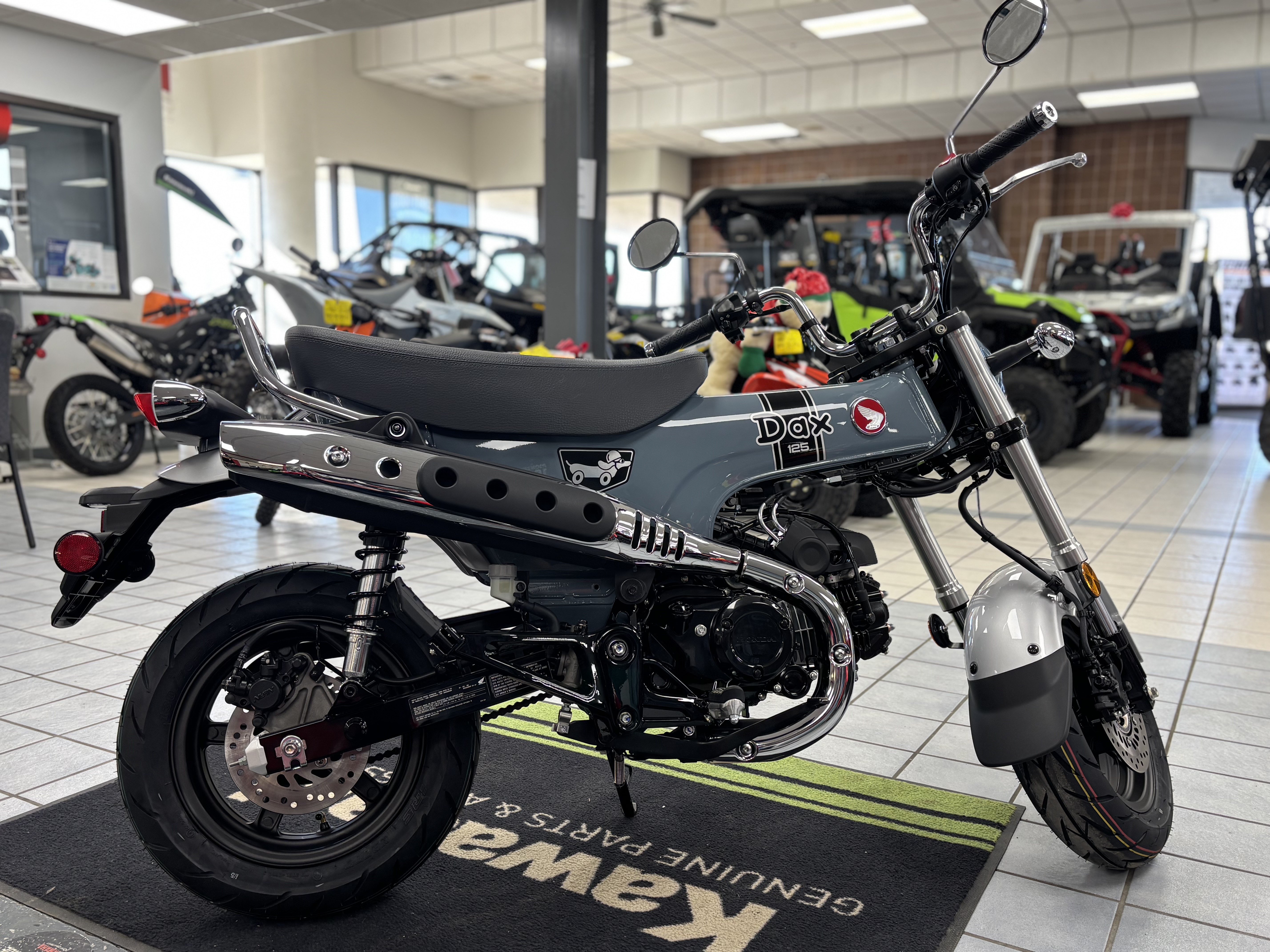 2025 Honda DAX 125 - Photo 4