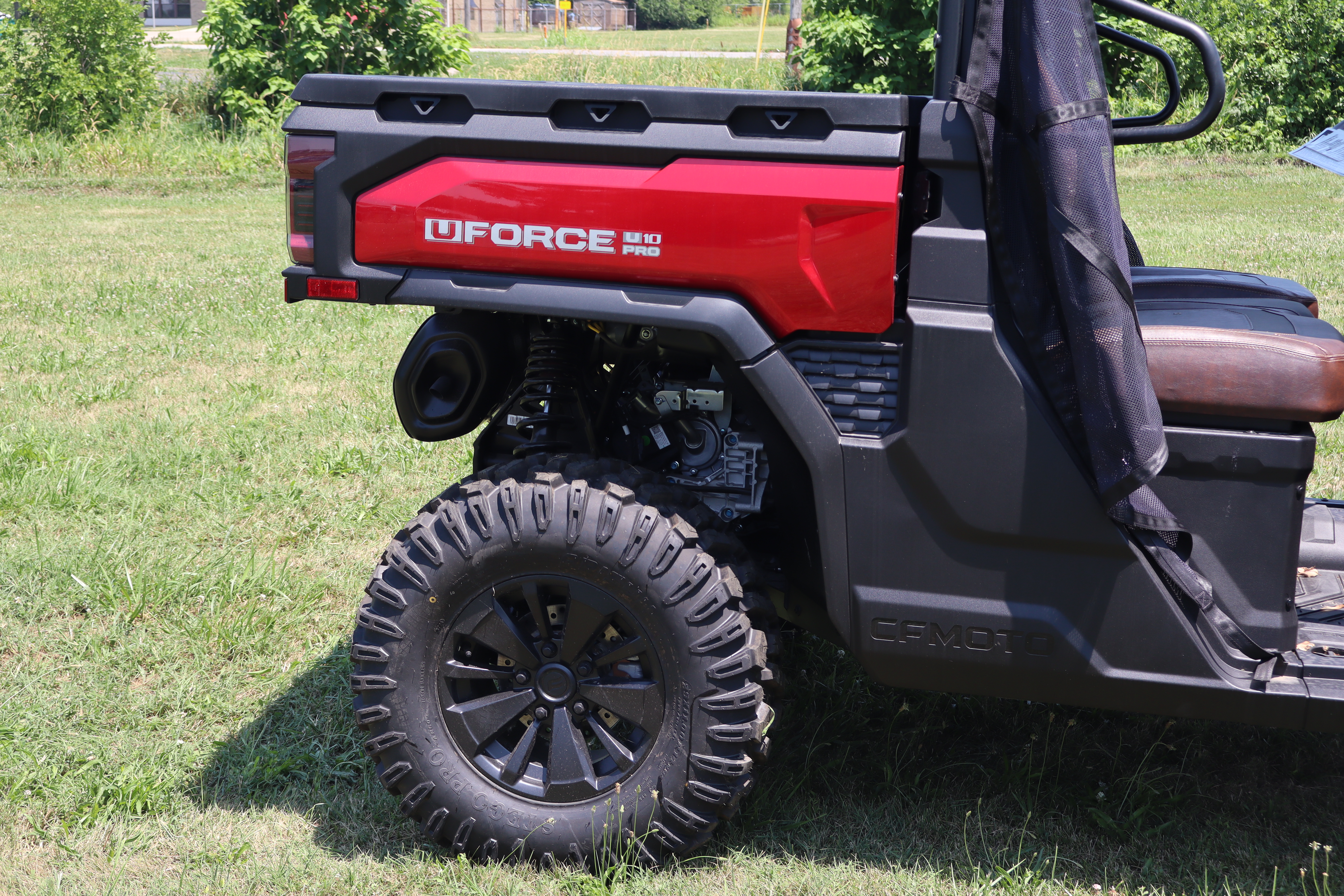 2025 CFMOTO UFORCE U10 PRO - Photo 5