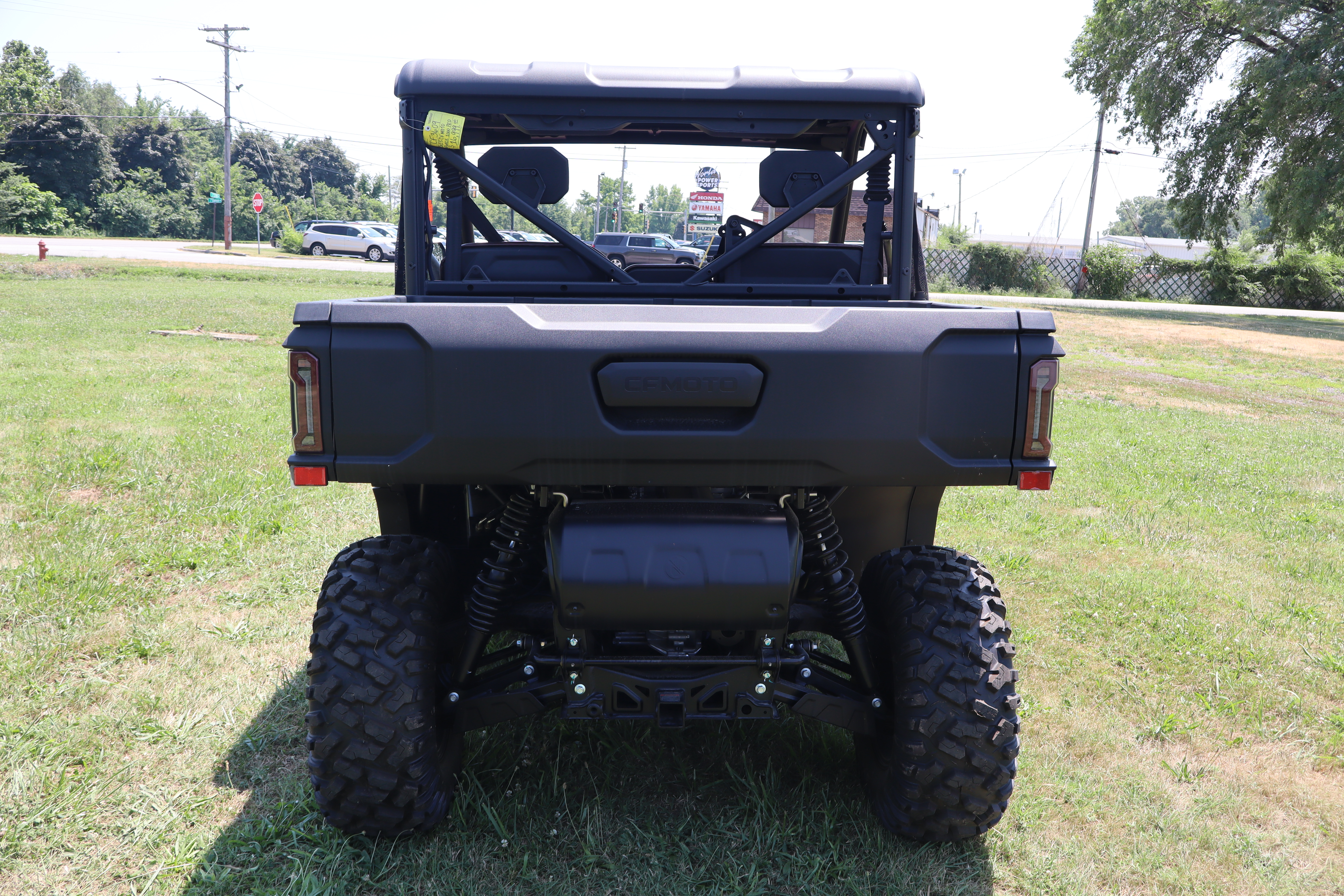 2025 CFMOTO UFORCE U10 PRO - Photo 11