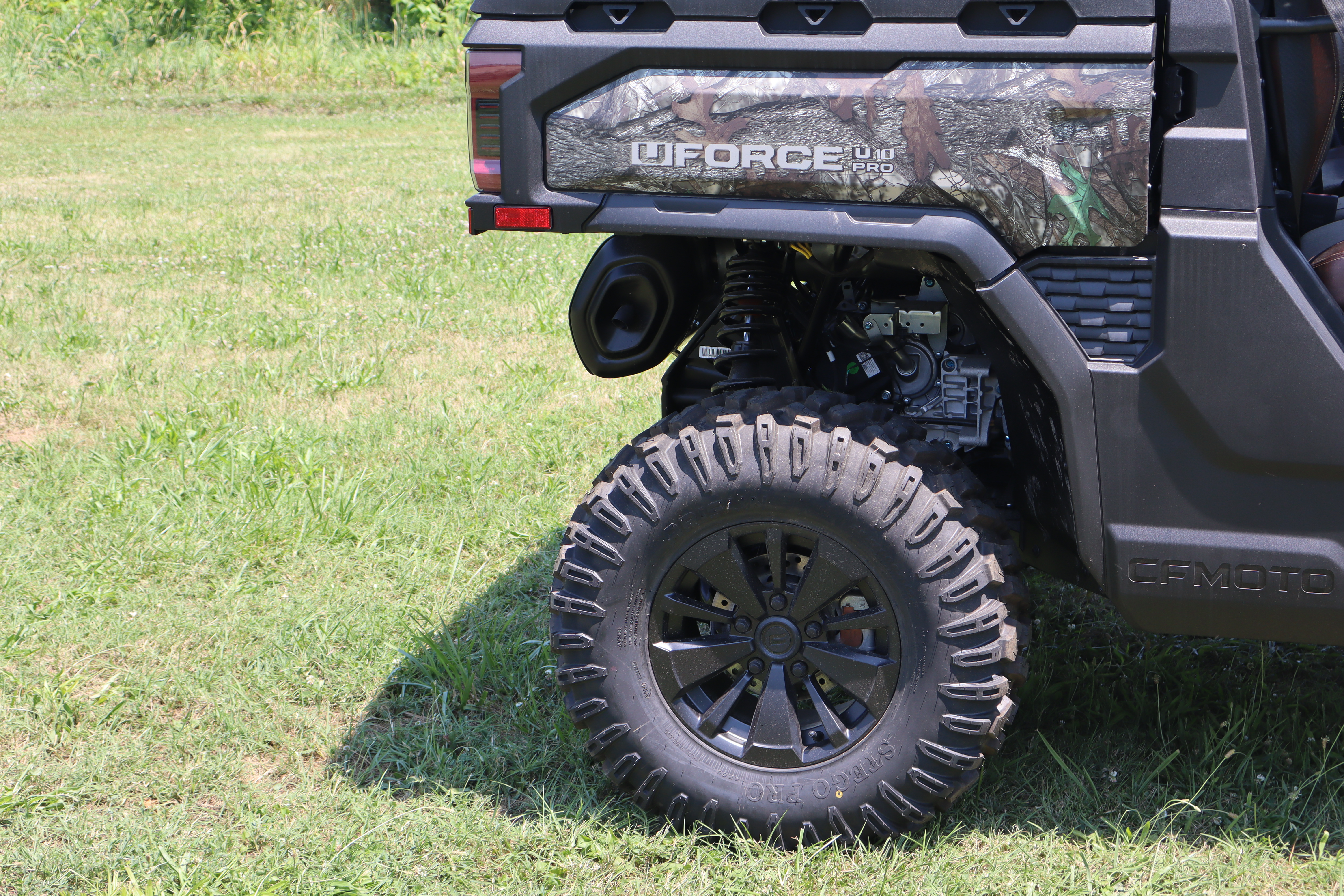 2025 CFMOTO UFORCE U10 PRO - Photo 5