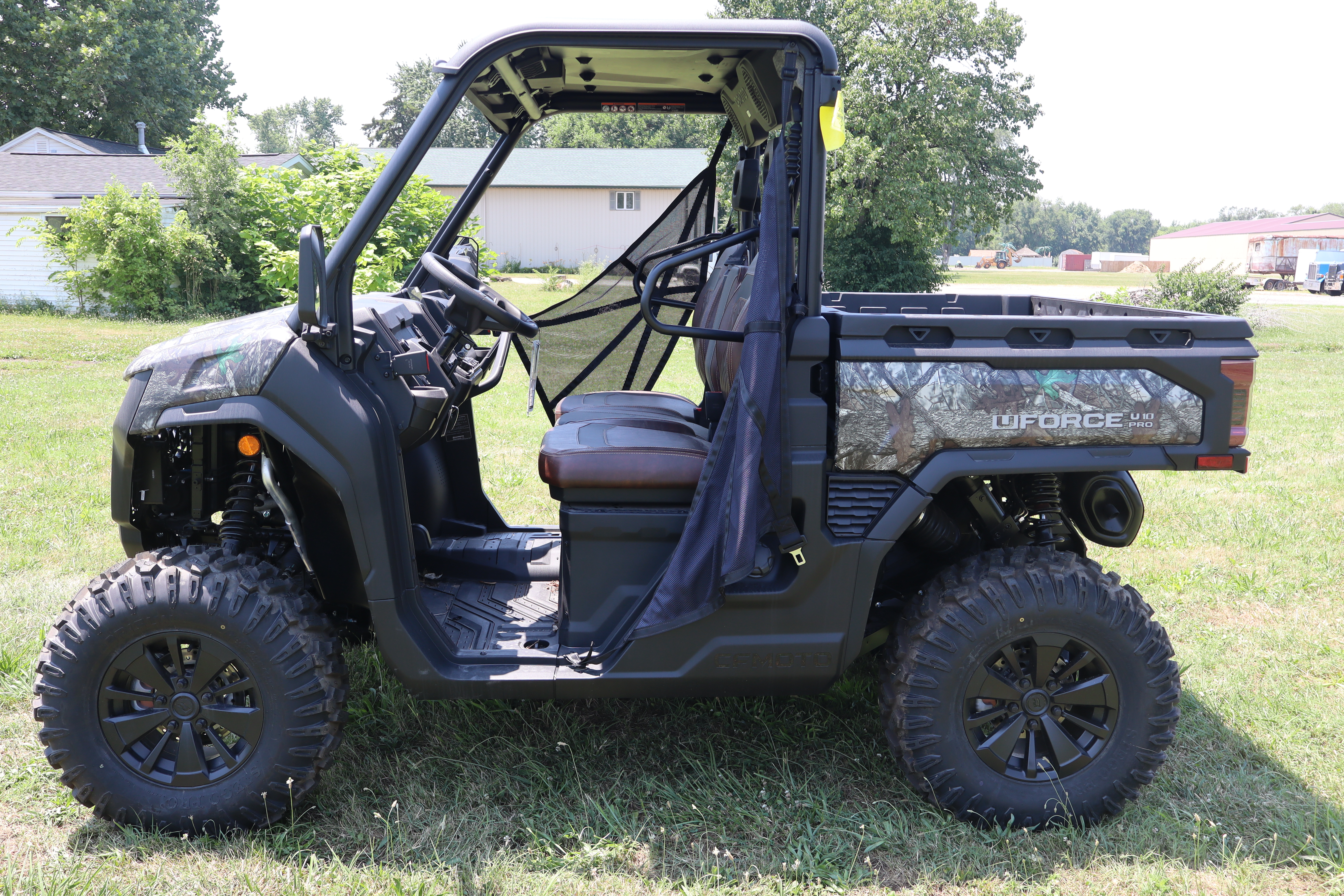 2025 CFMOTO UFORCE U10 PRO - Photo 6