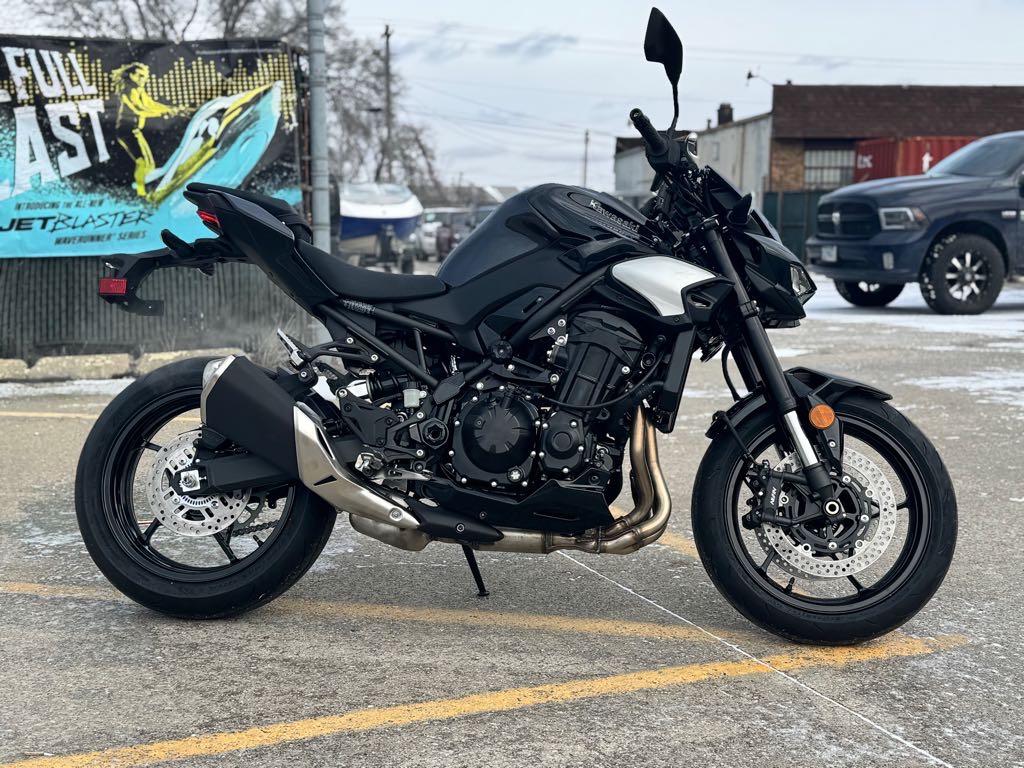 2025 Kawasaki Z900 ABS