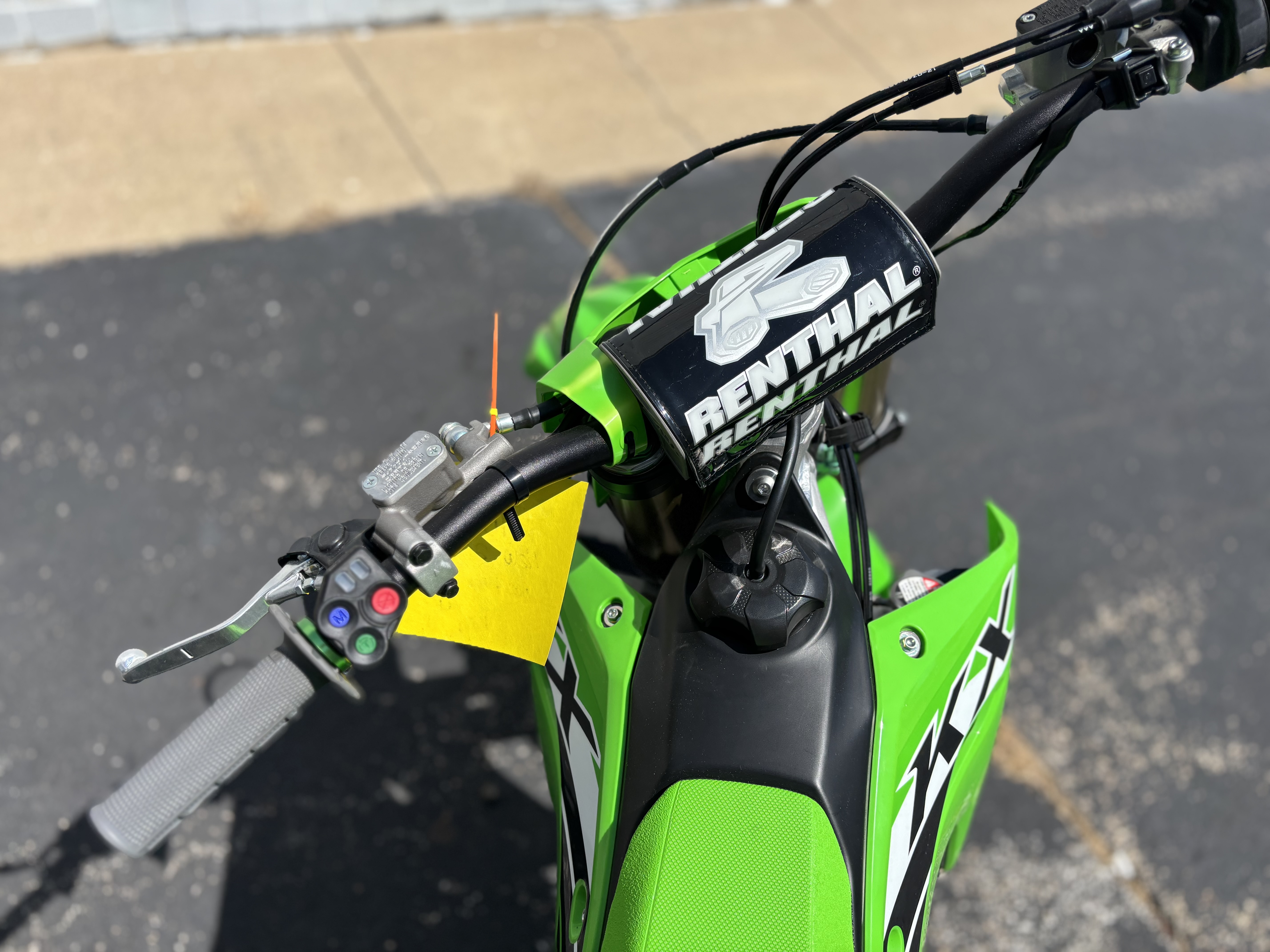 2025 Kawasaki KX 450 - Photo 7