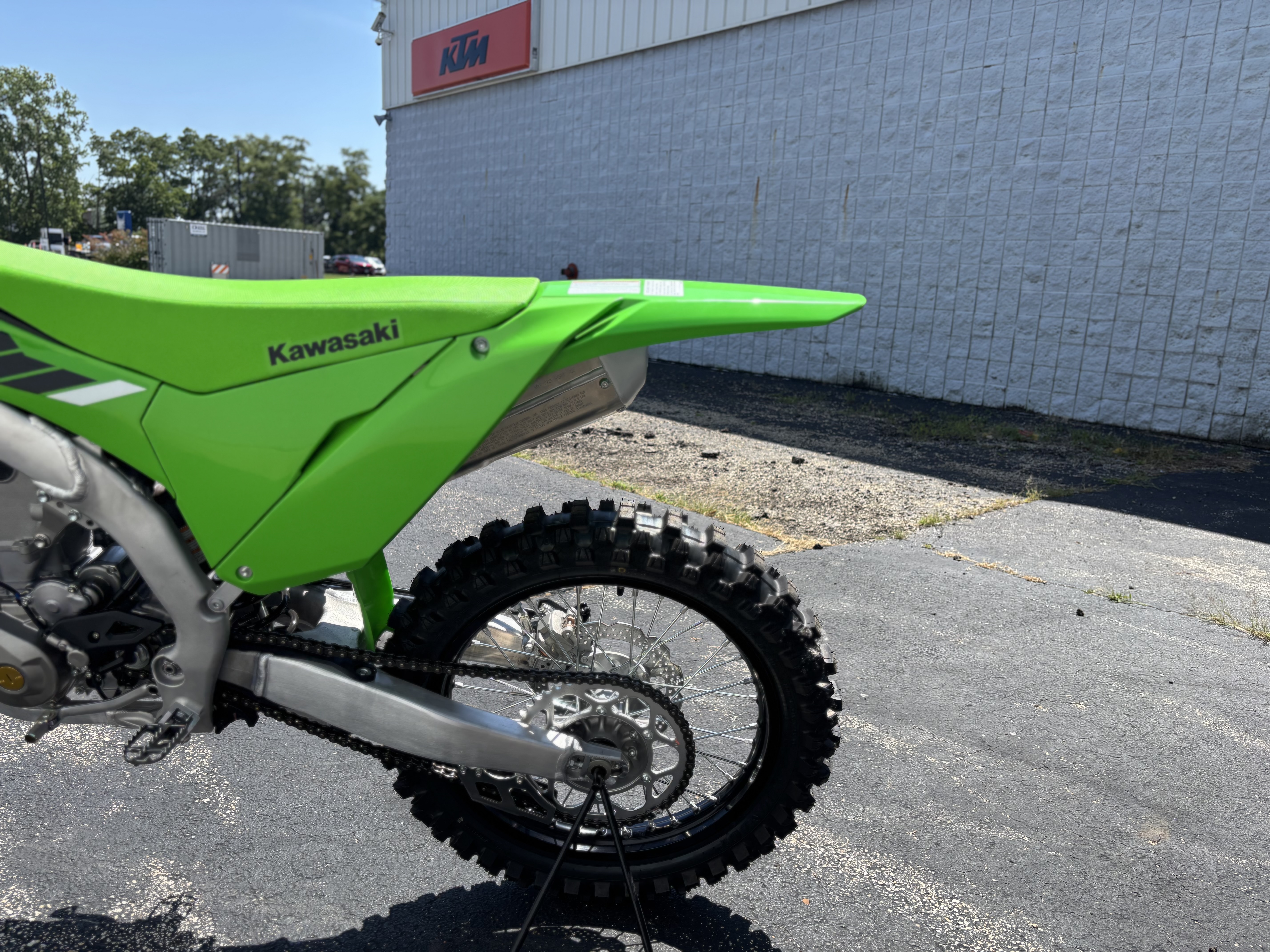 2025 Kawasaki KX 450 - Photo 11