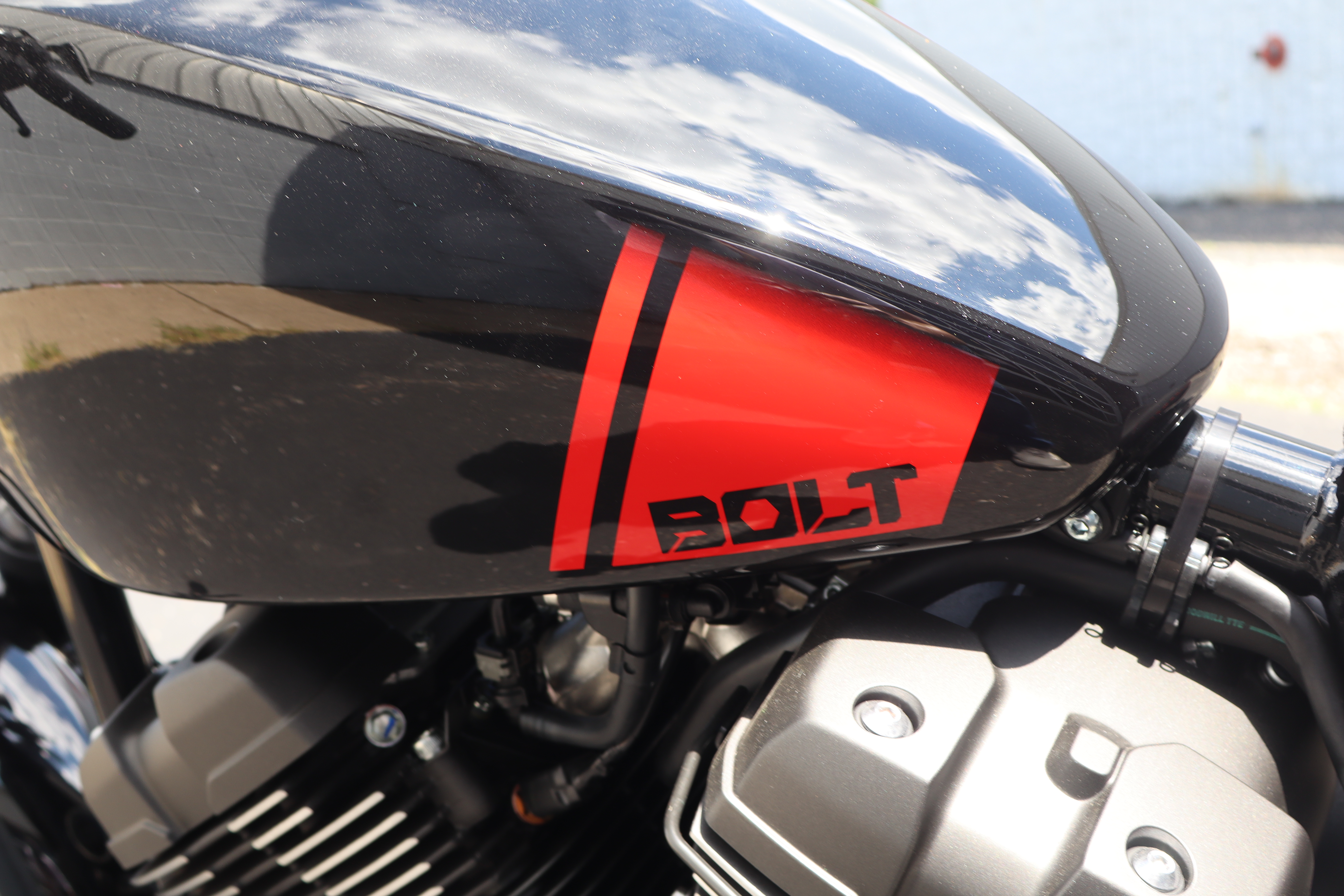 2025 Yamaha BOLT R-SPEC - Photo 12