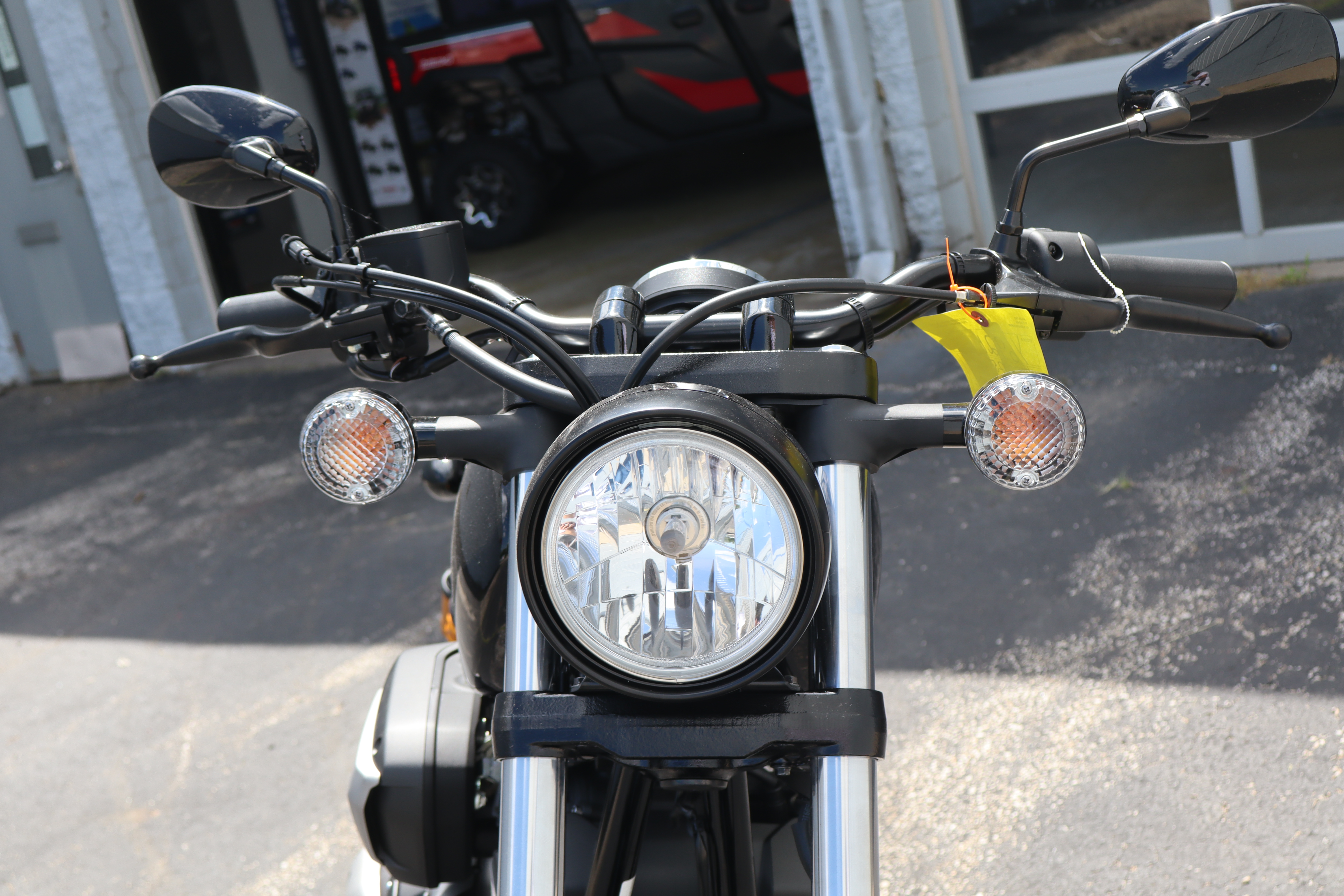2025 Yamaha BOLT R-SPEC - Photo 13