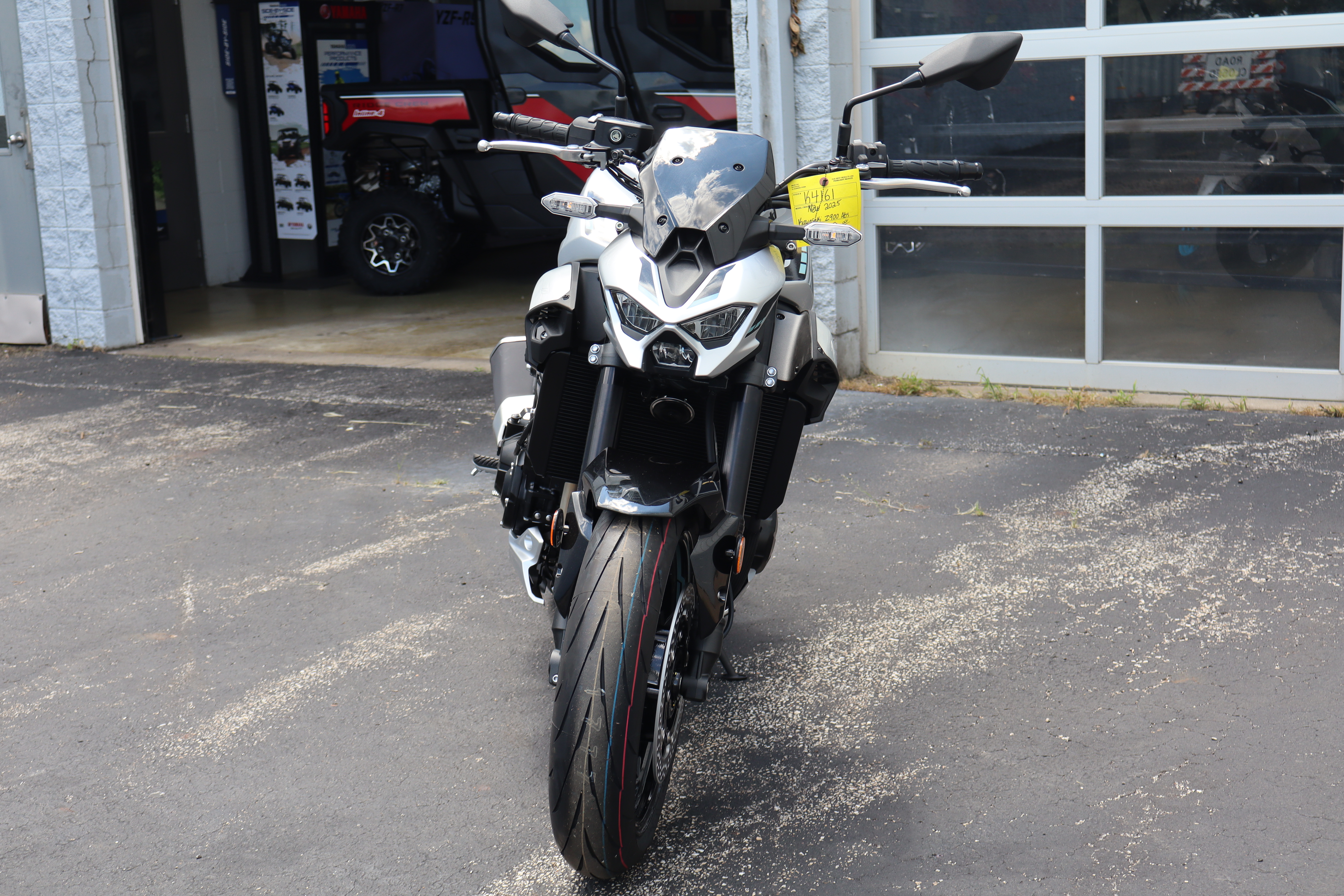2025 Kawasaki Z900 ABS - Photo 10