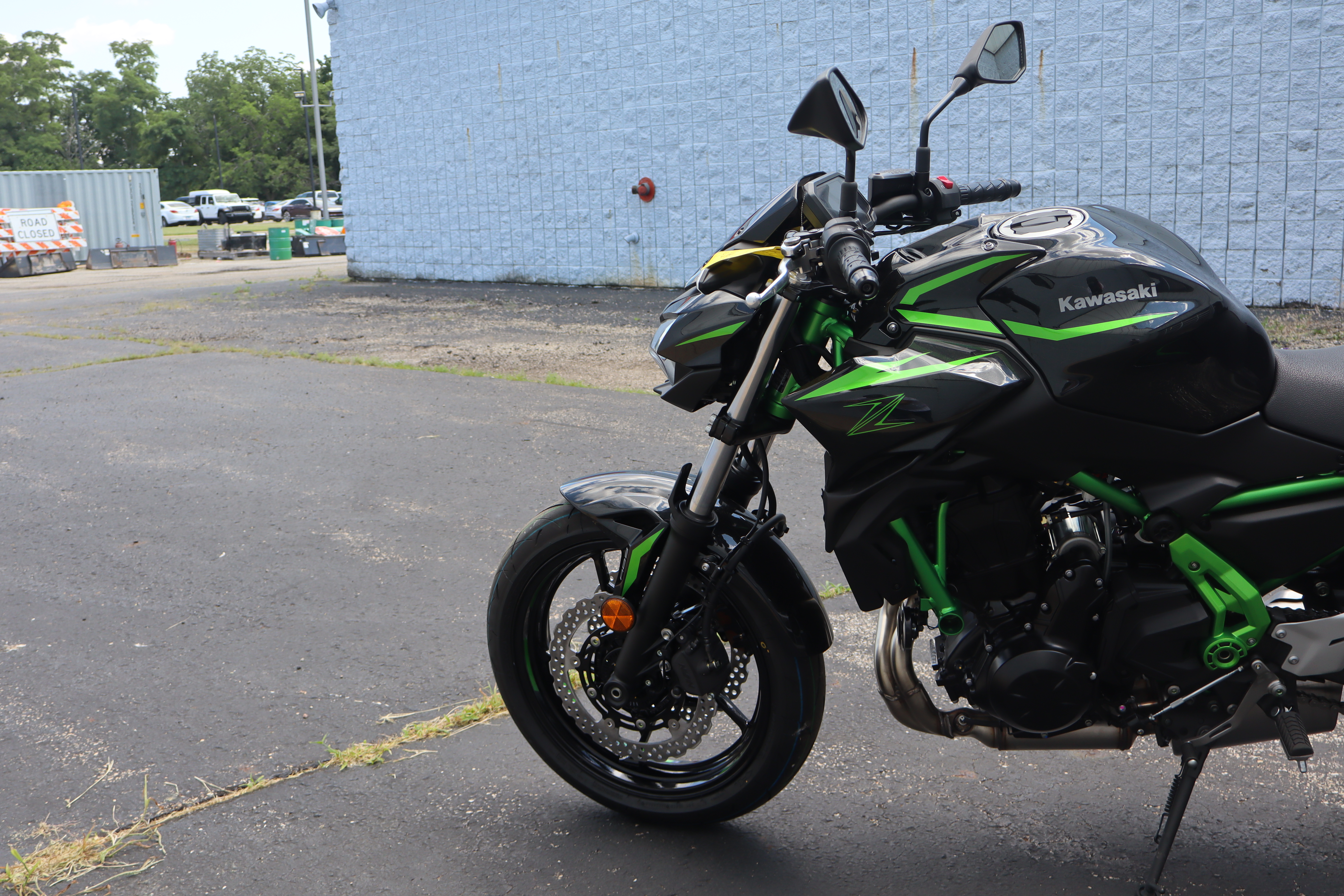 2025 Kawasaki Z650 ABS - Photo 7