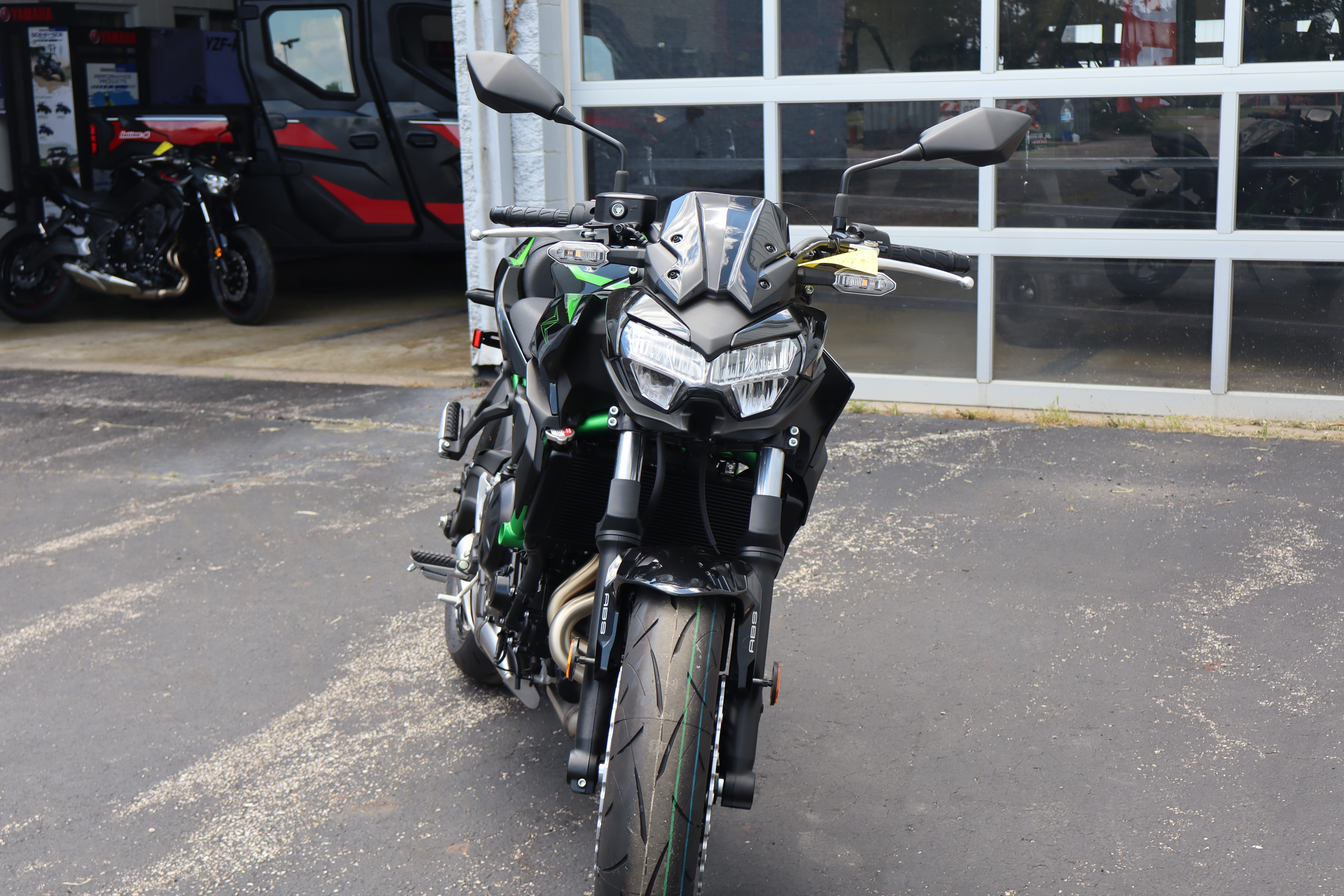 2025 Kawasaki Z650 ABS - Photo 10