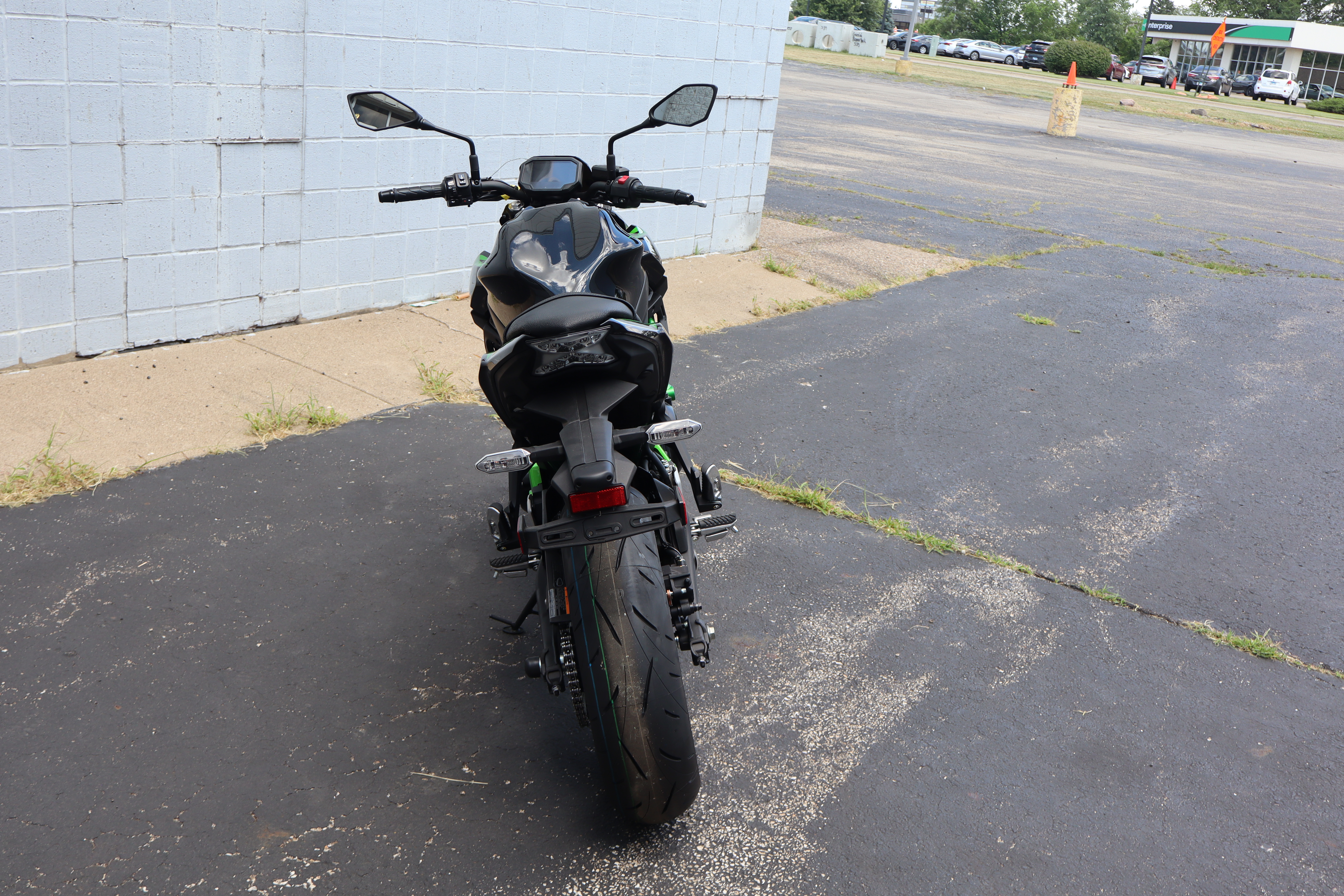 2025 Kawasaki Z650 ABS - Photo 12