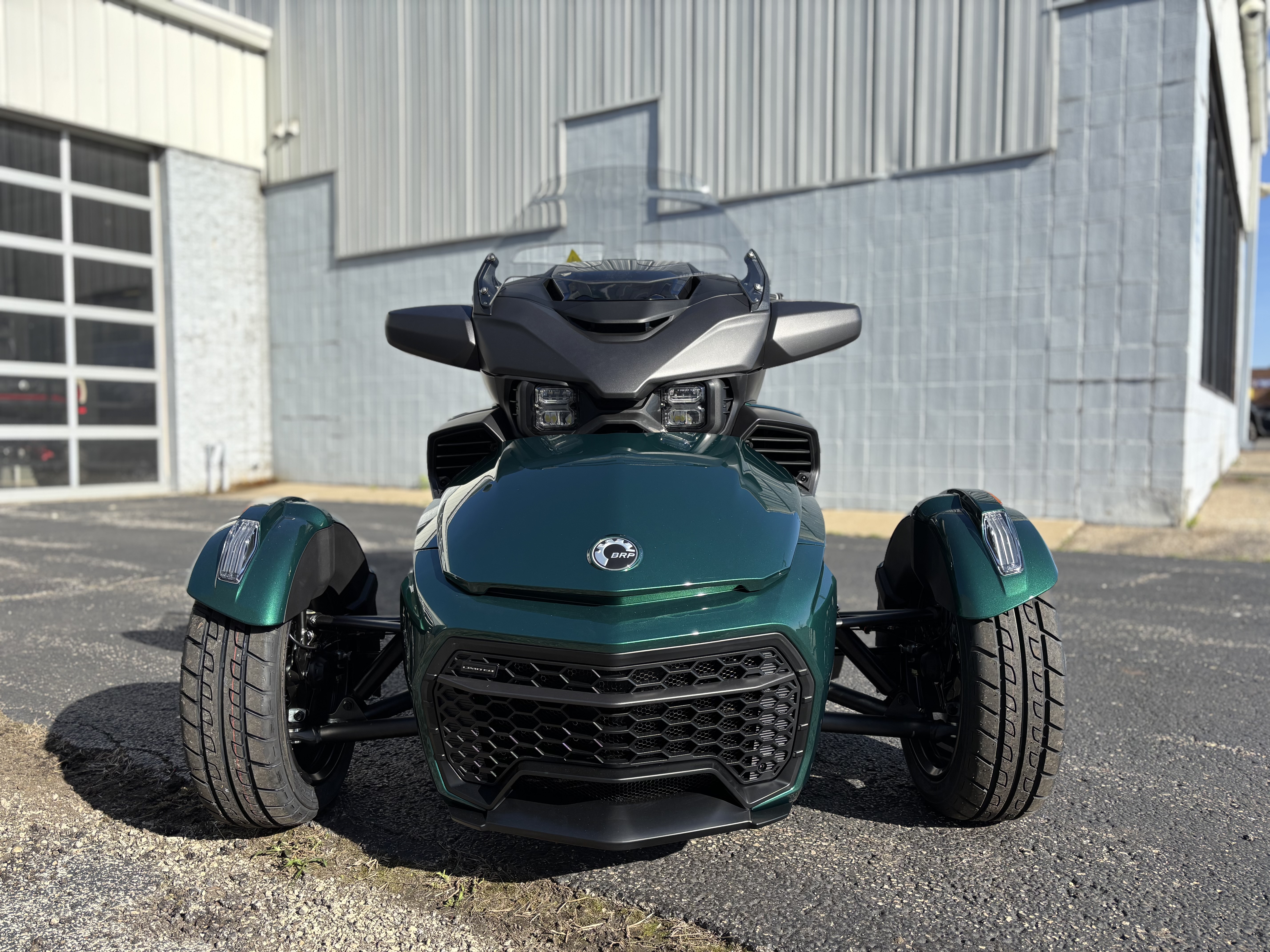 2025 Can-Am SPYDER F3 LIMITED SPECIAL SERIES - Photo 8