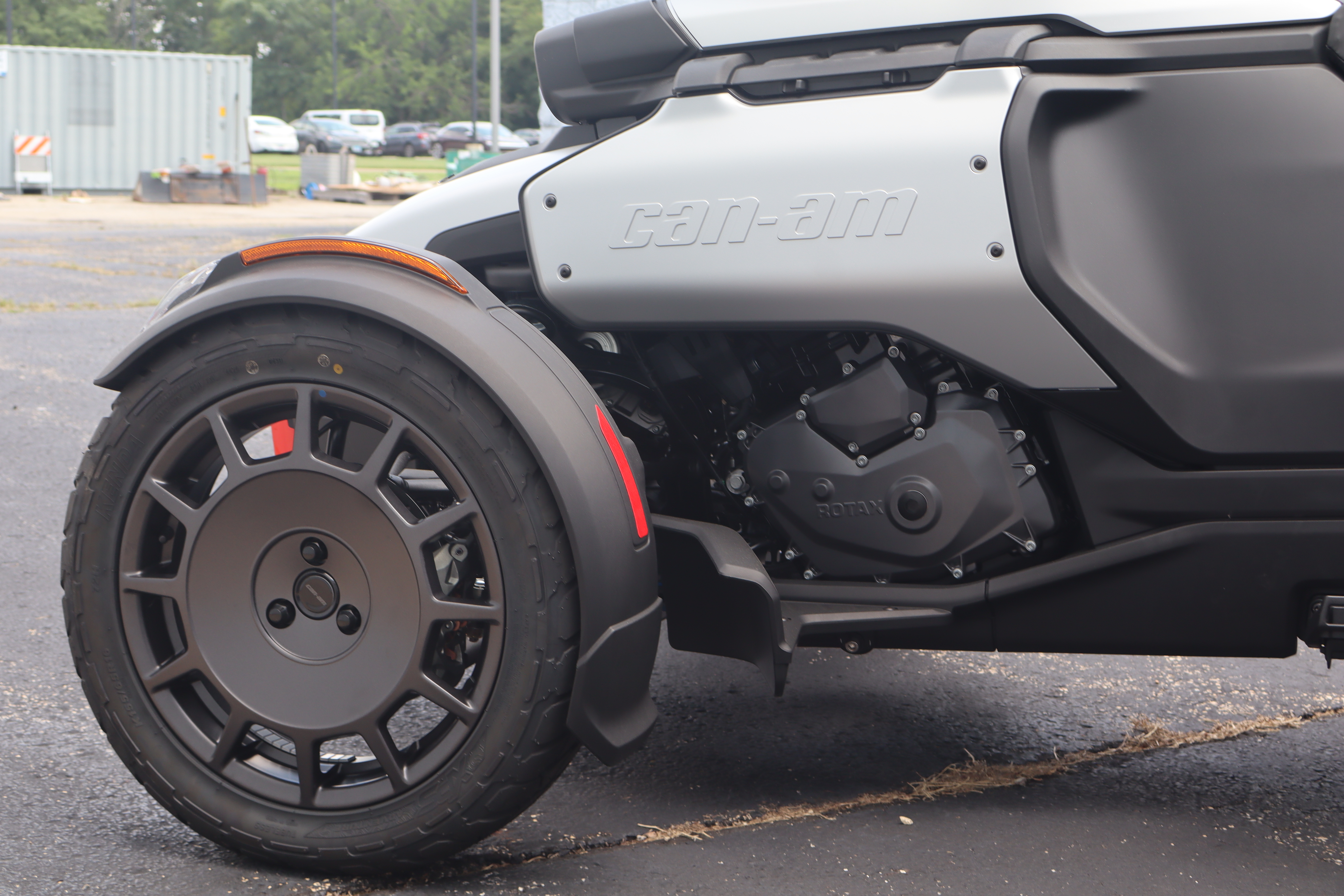 2025 Can-Am CANYON XT - Photo 7