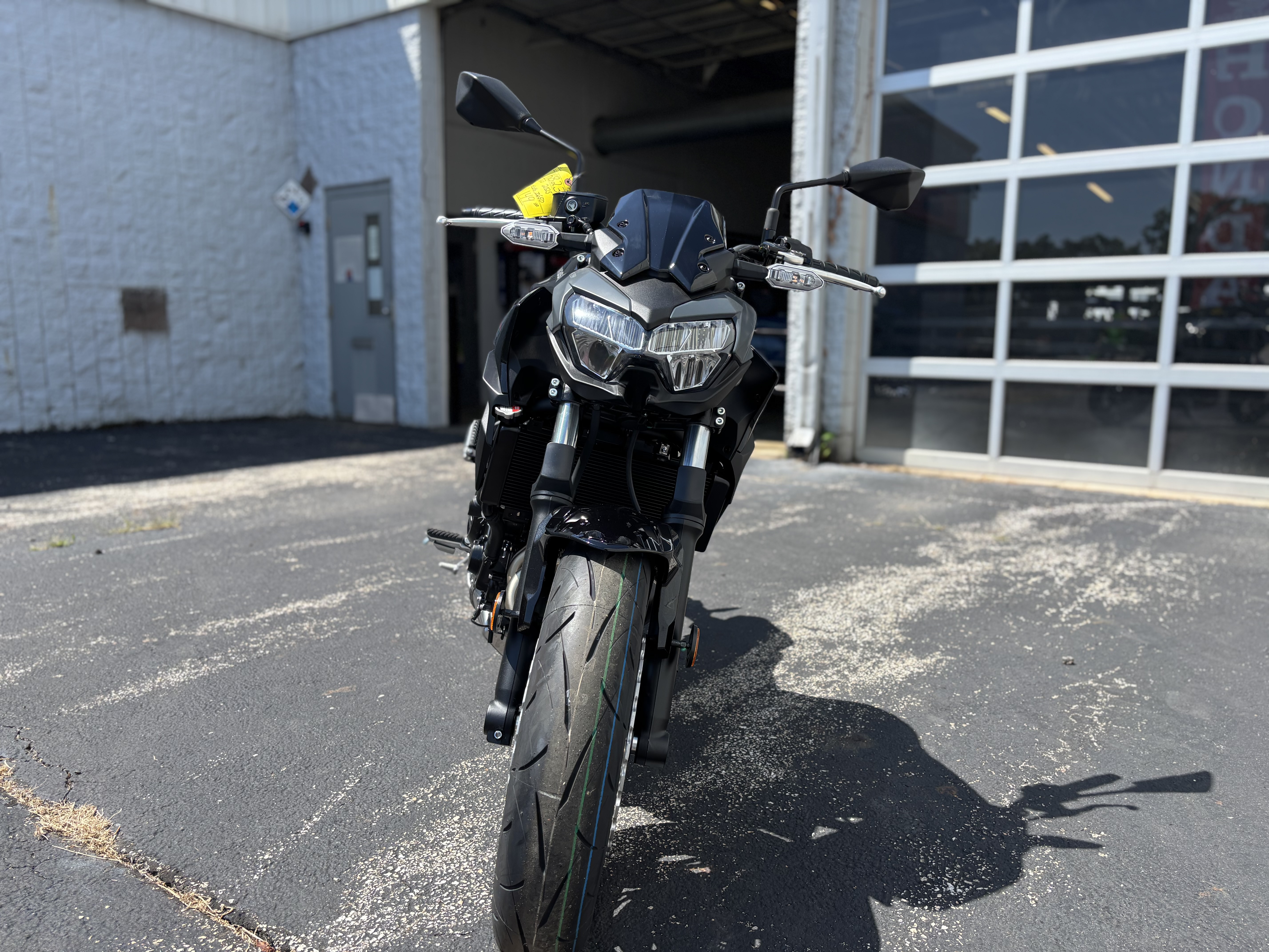 2025 Kawasaki Z650 - Photo 12