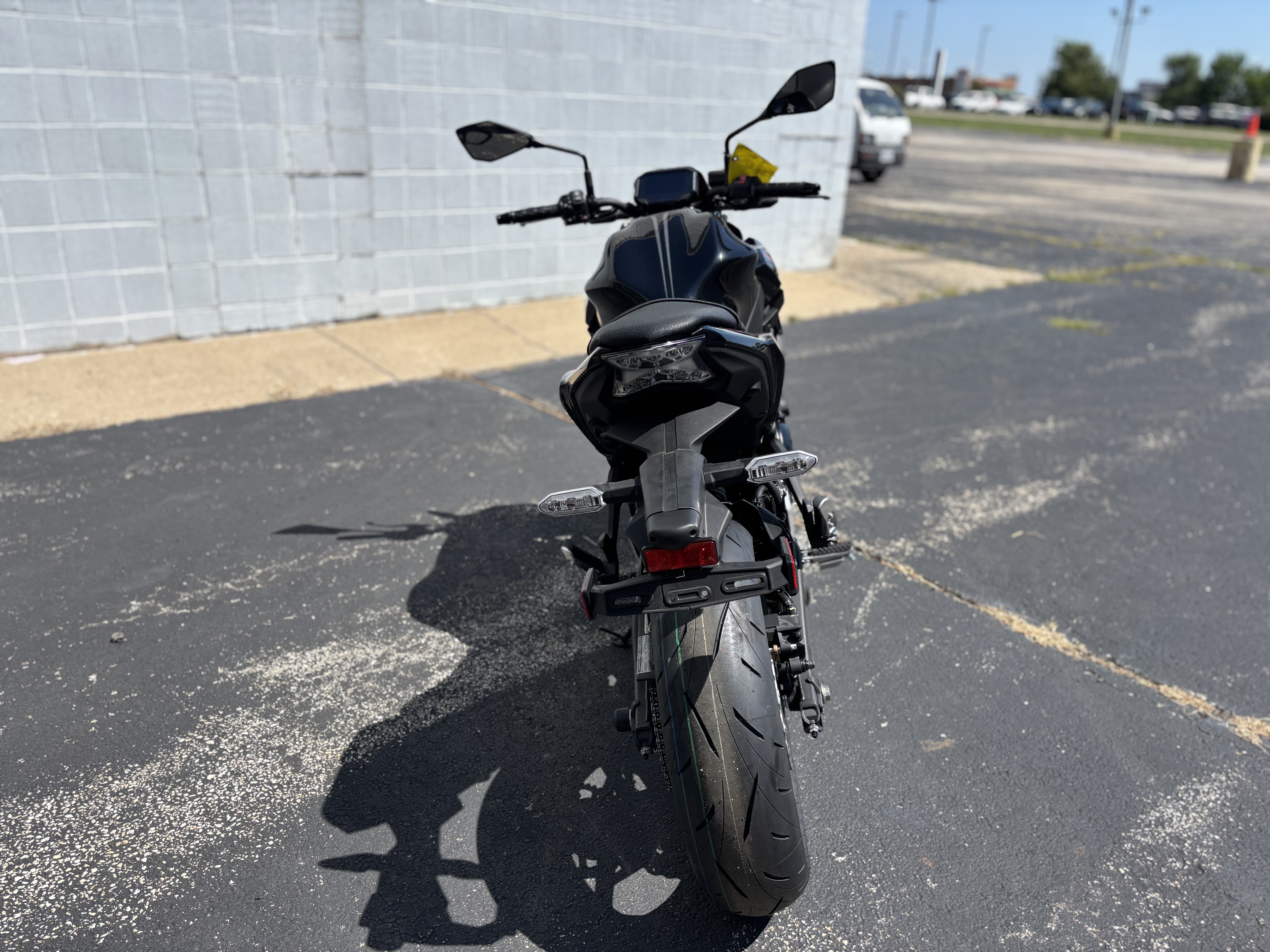 2025 Kawasaki Z650 - Photo 6