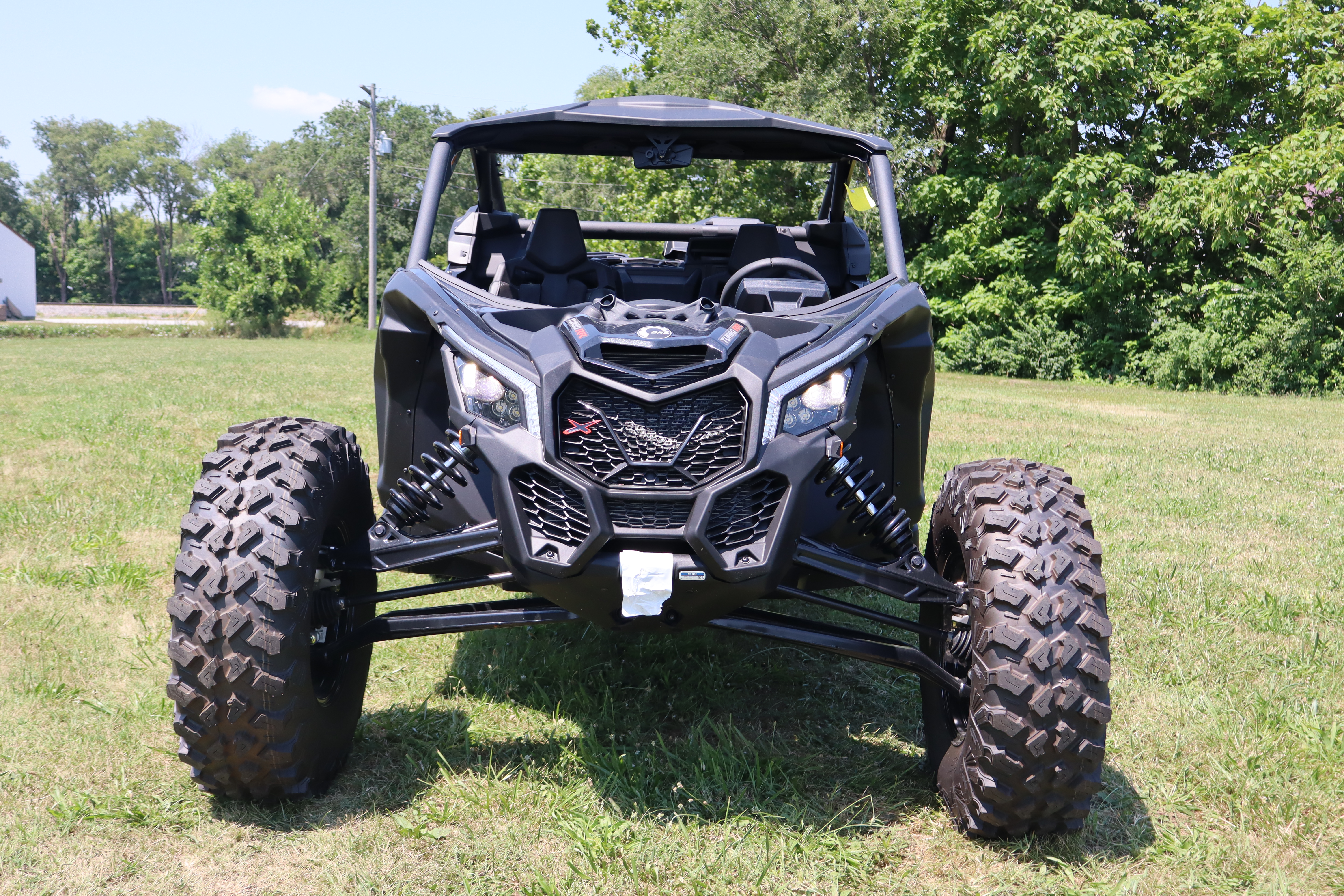 2025 Can-Am MAVERICK X3 XRS TURBO RR SMART-SHOX - Photo 10