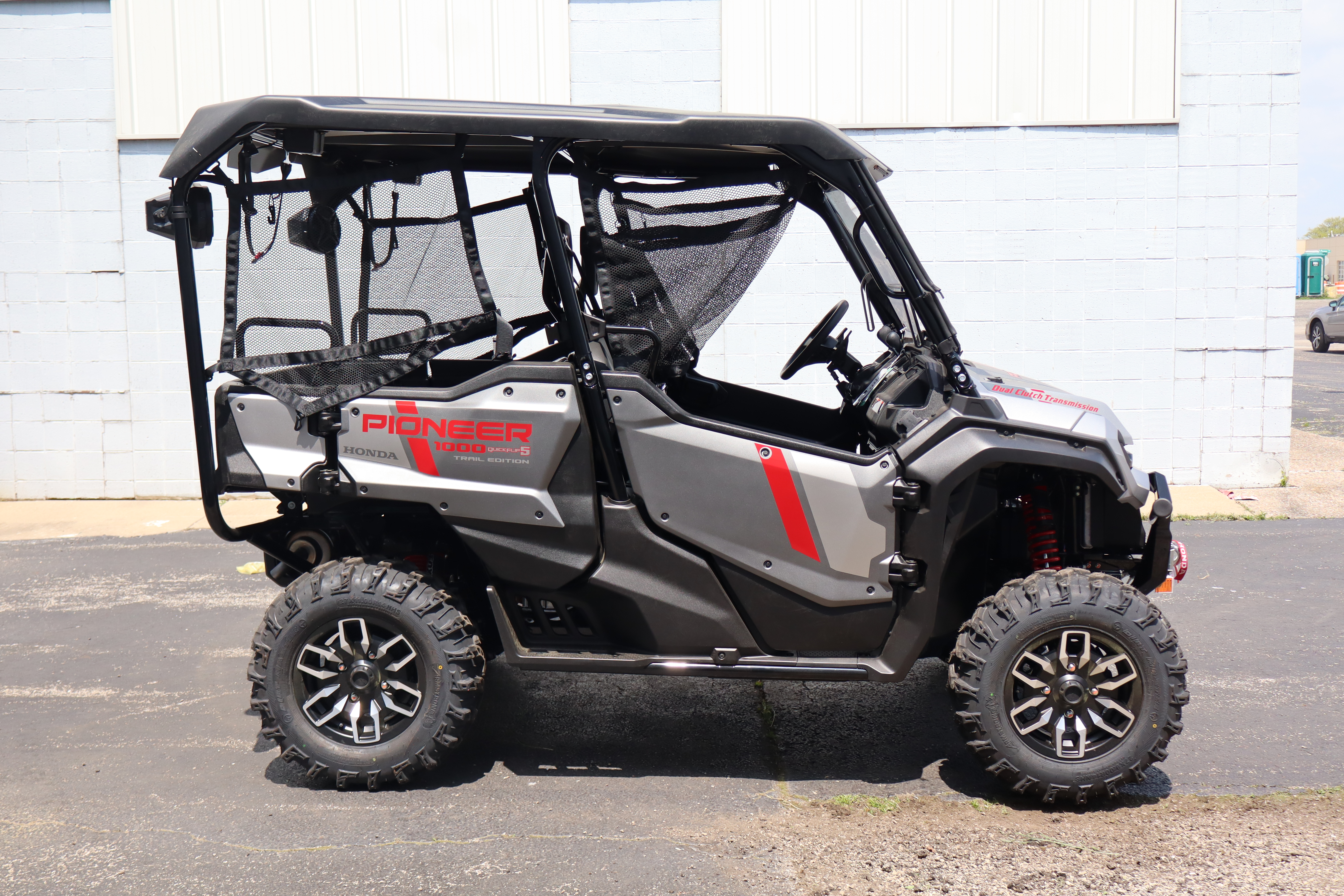 2025 Honda PIONEER 1000-5 TRAIL SPECIAL EDITION - Photo 2