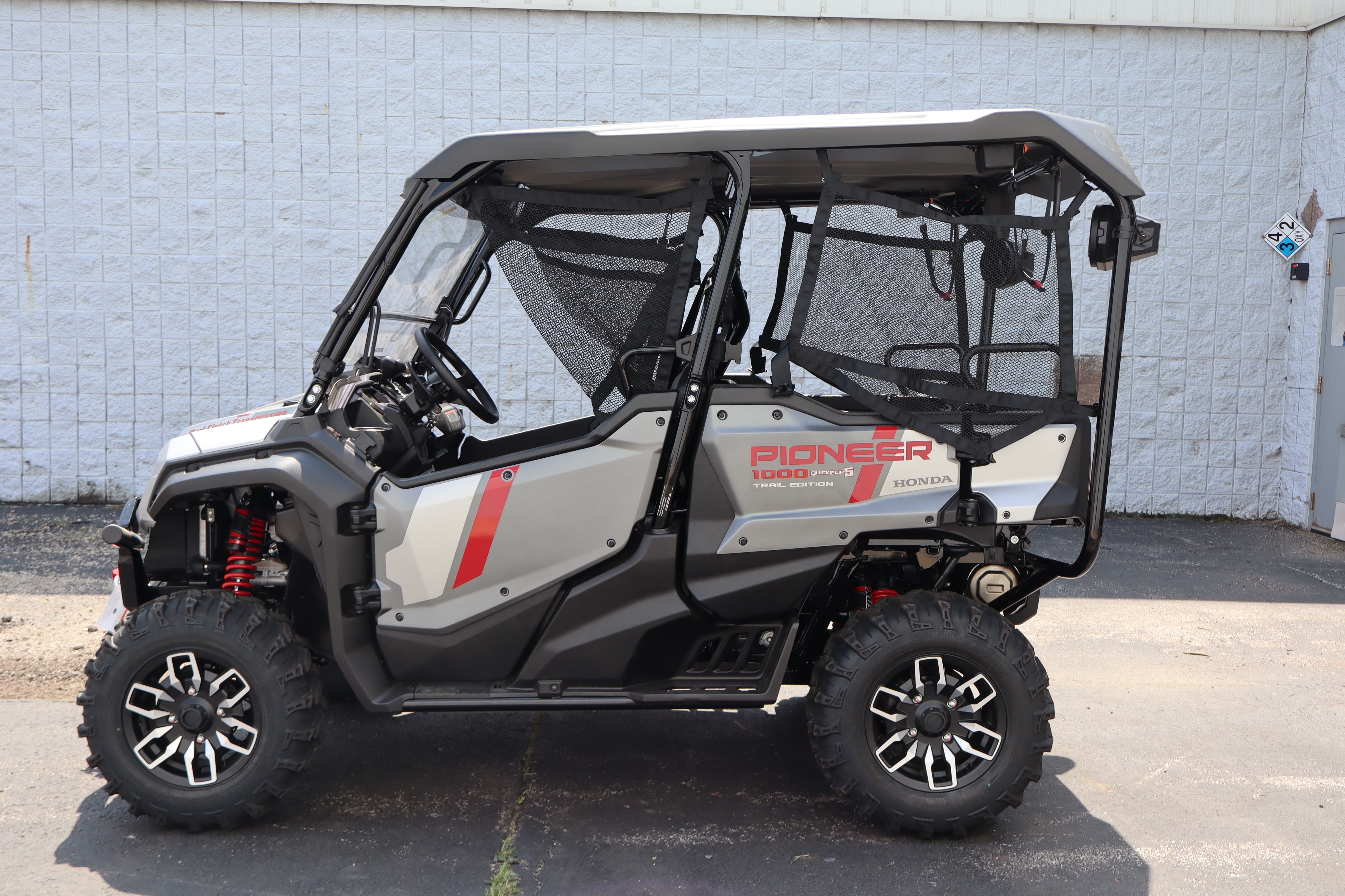 2025 Honda PIONEER 1000-5 TRAIL SPECIAL EDITION - Photo 7
