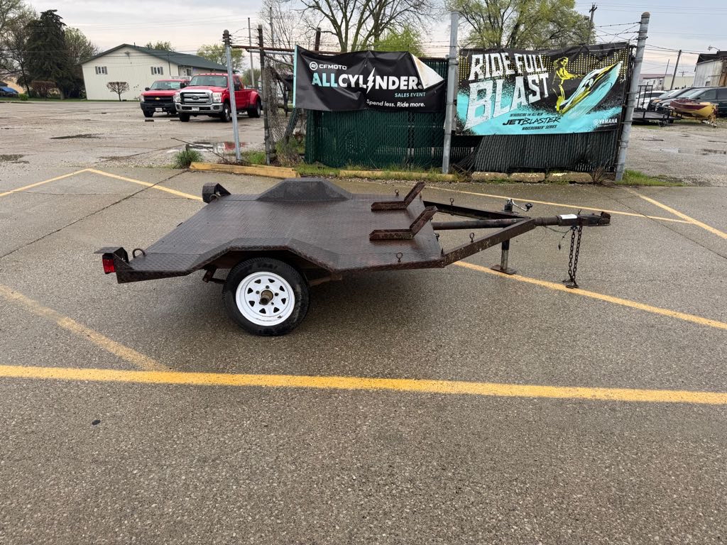 1975 Karavan Trailers 3 RAIL MYC TRAILER
