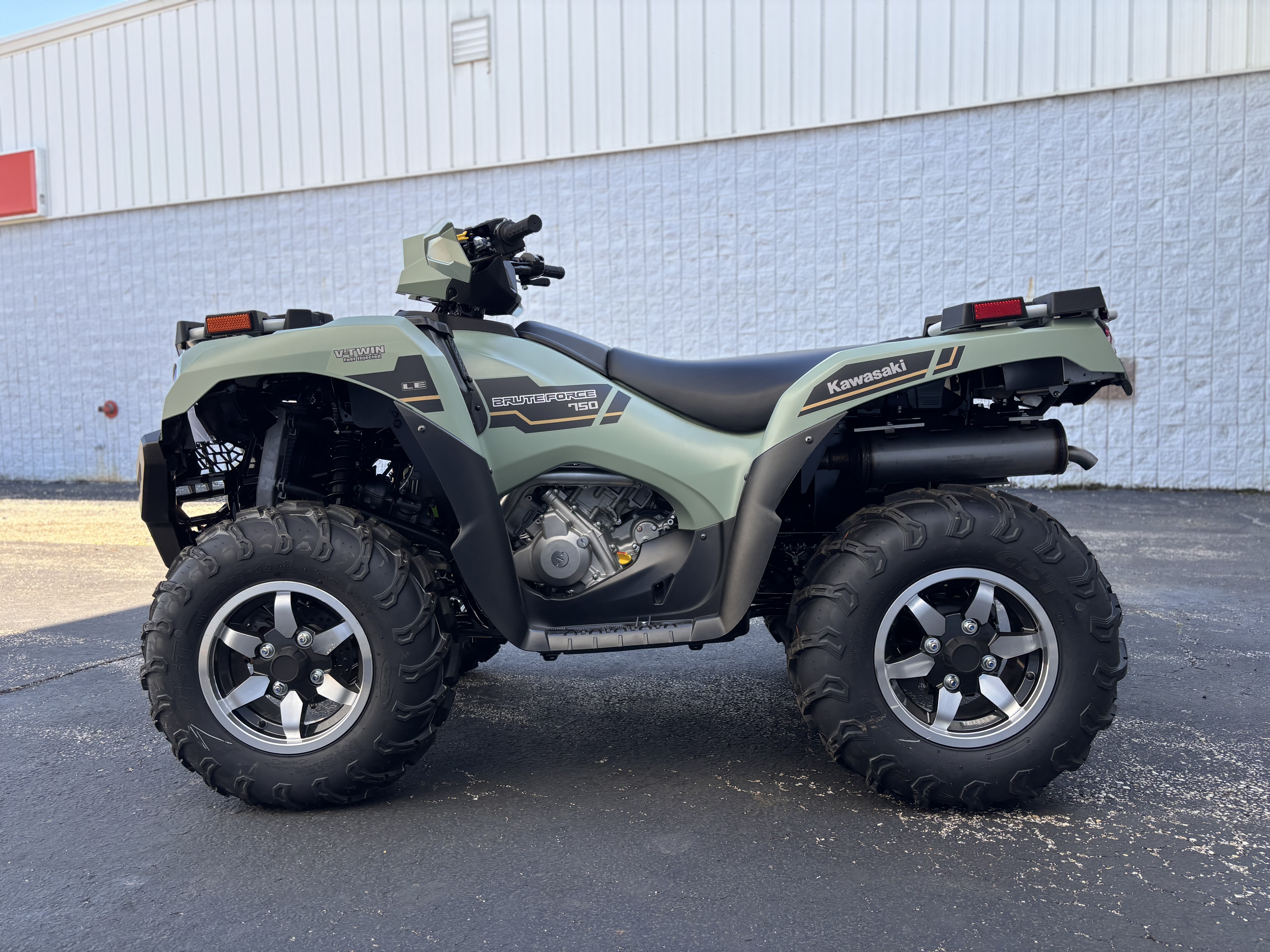 2025 Kawasaki BRUTE FORCE 750 EPS LE - Photo 8
