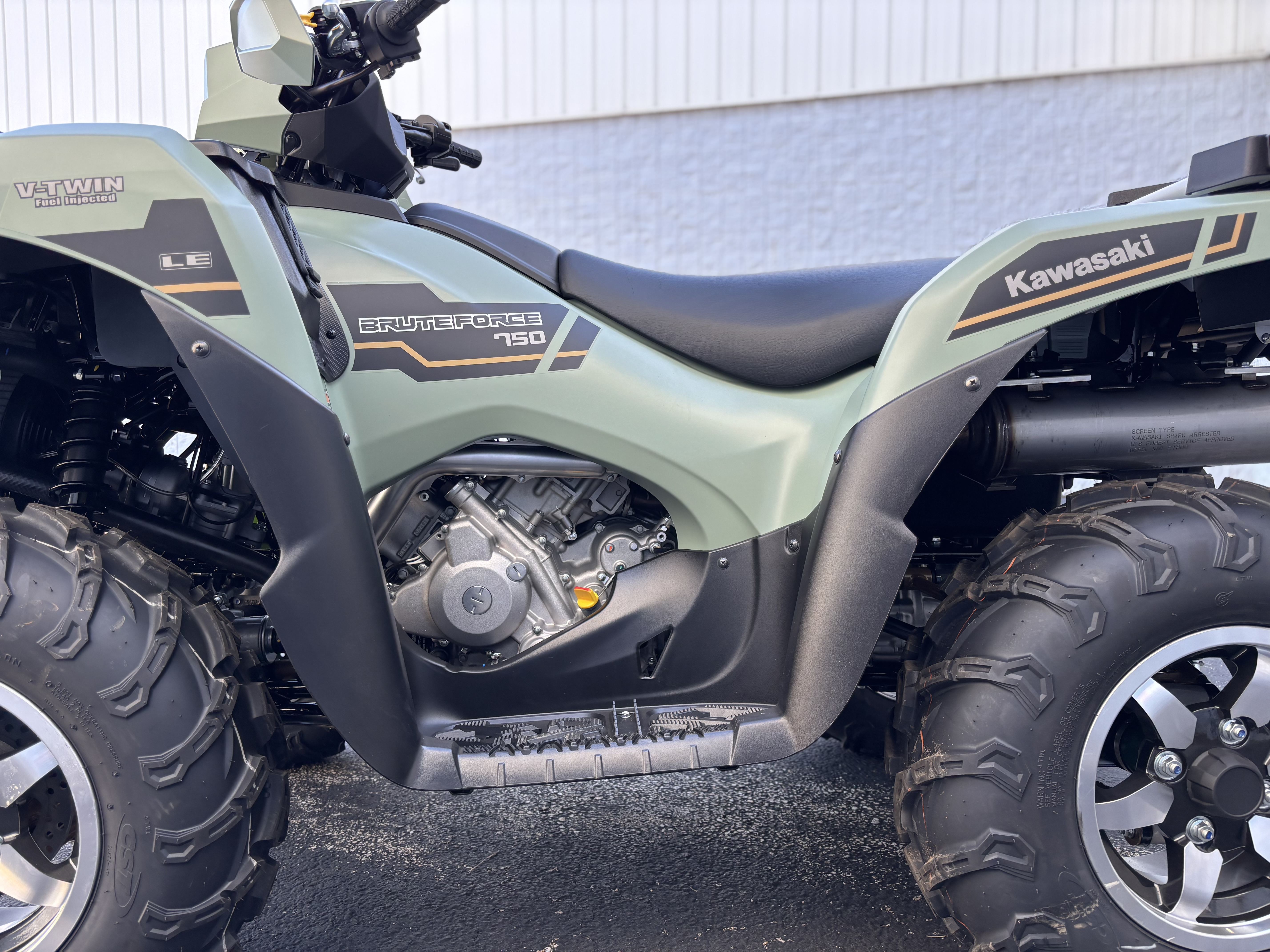 2025 Kawasaki BRUTE FORCE 750 EPS LE - Photo 10