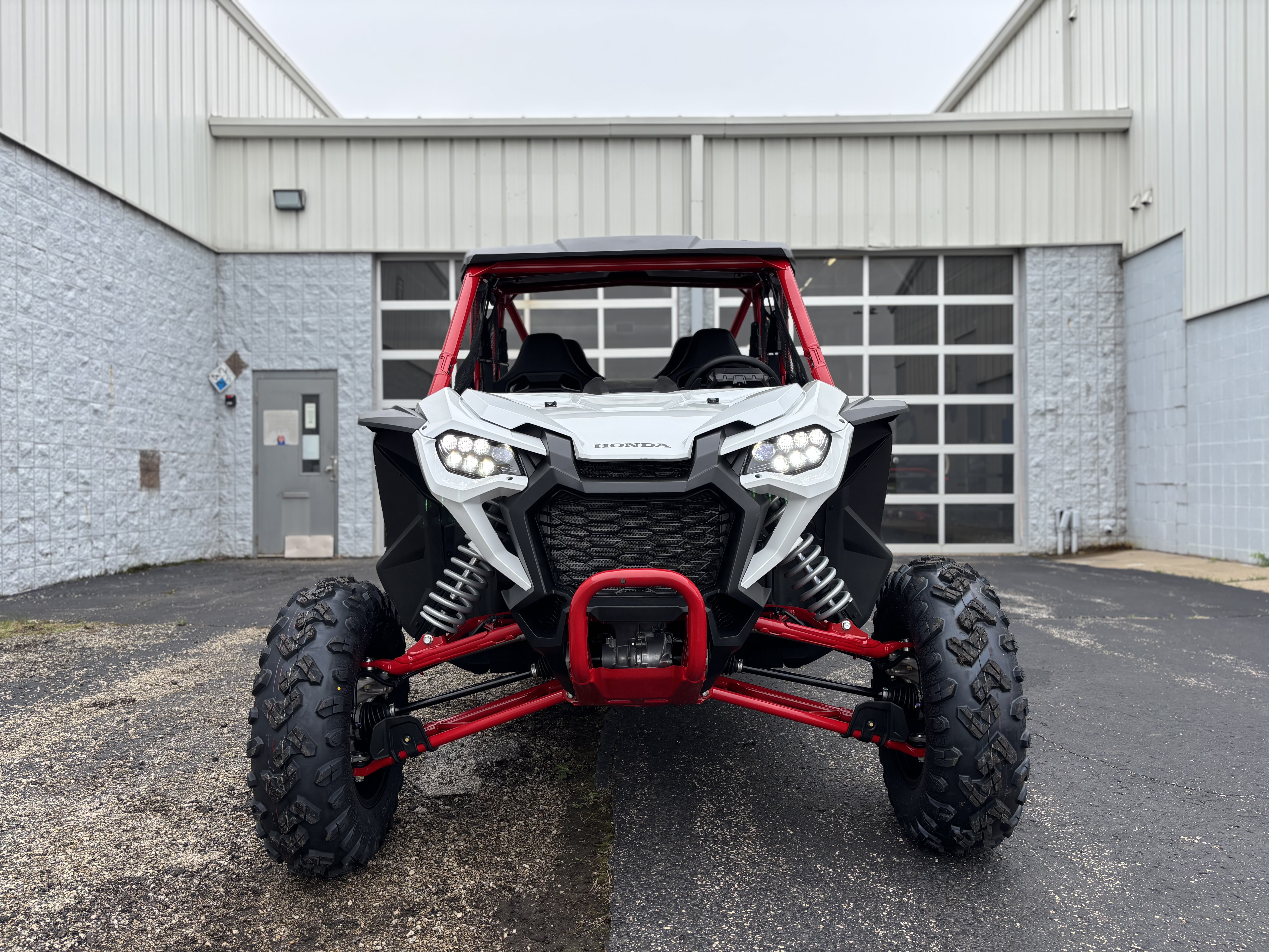 2025 Honda TALON 1000R 4 FOX LIVE VALVE - Photo 11