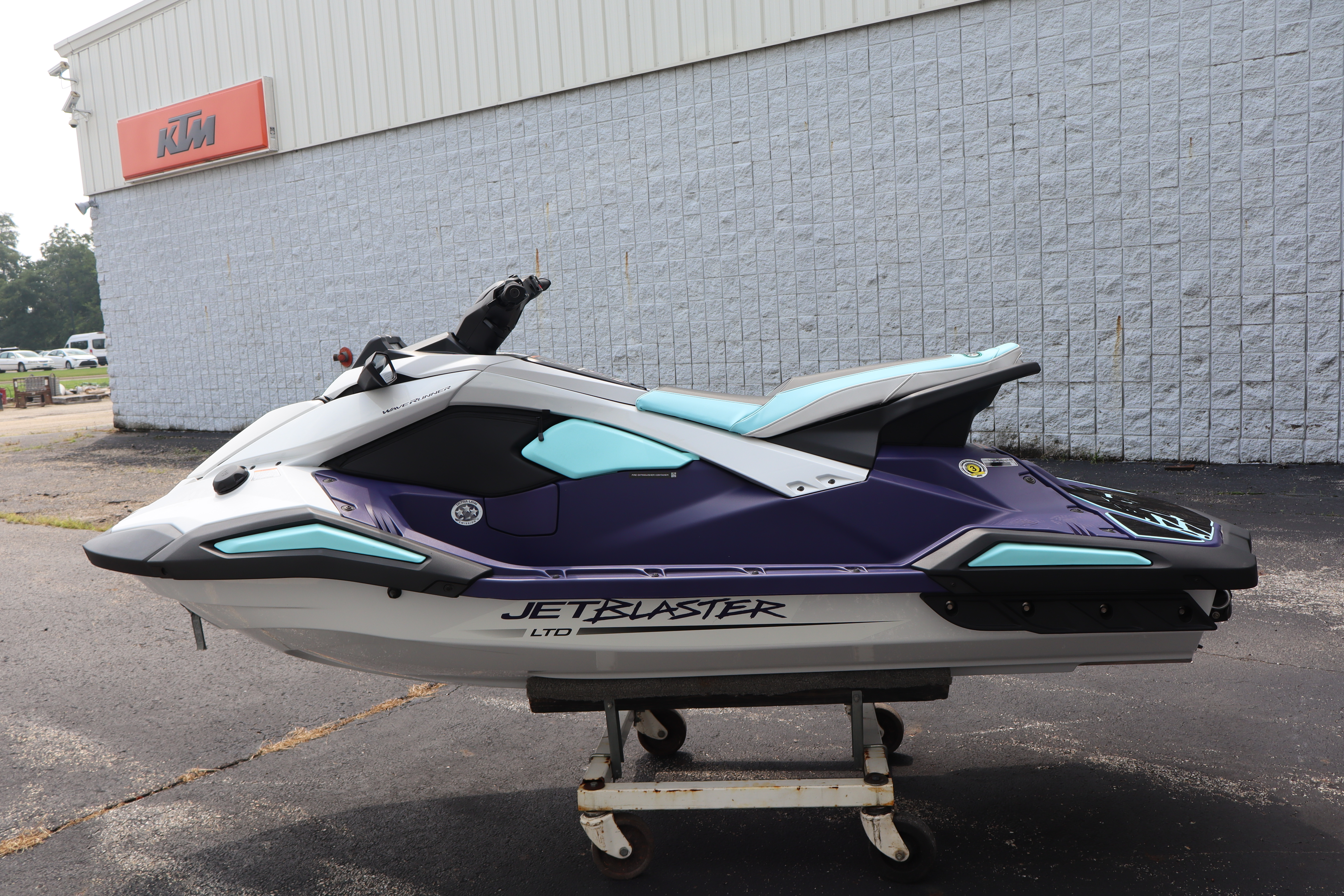 2025 Yamaha WAVERUNNER JETBLASTER LTD - Photo 6
