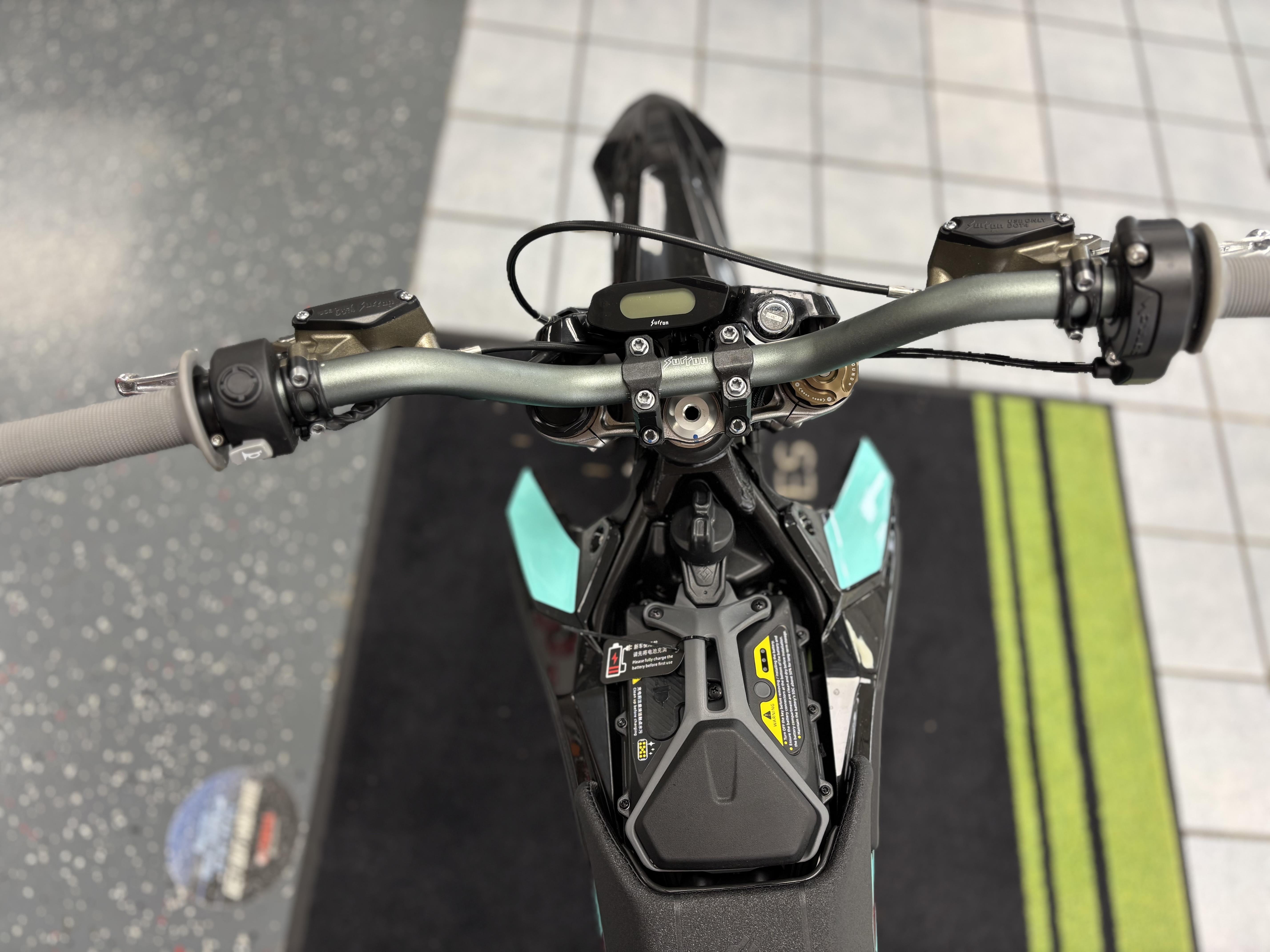 2025 SURRON HYPER BEE - Photo 7