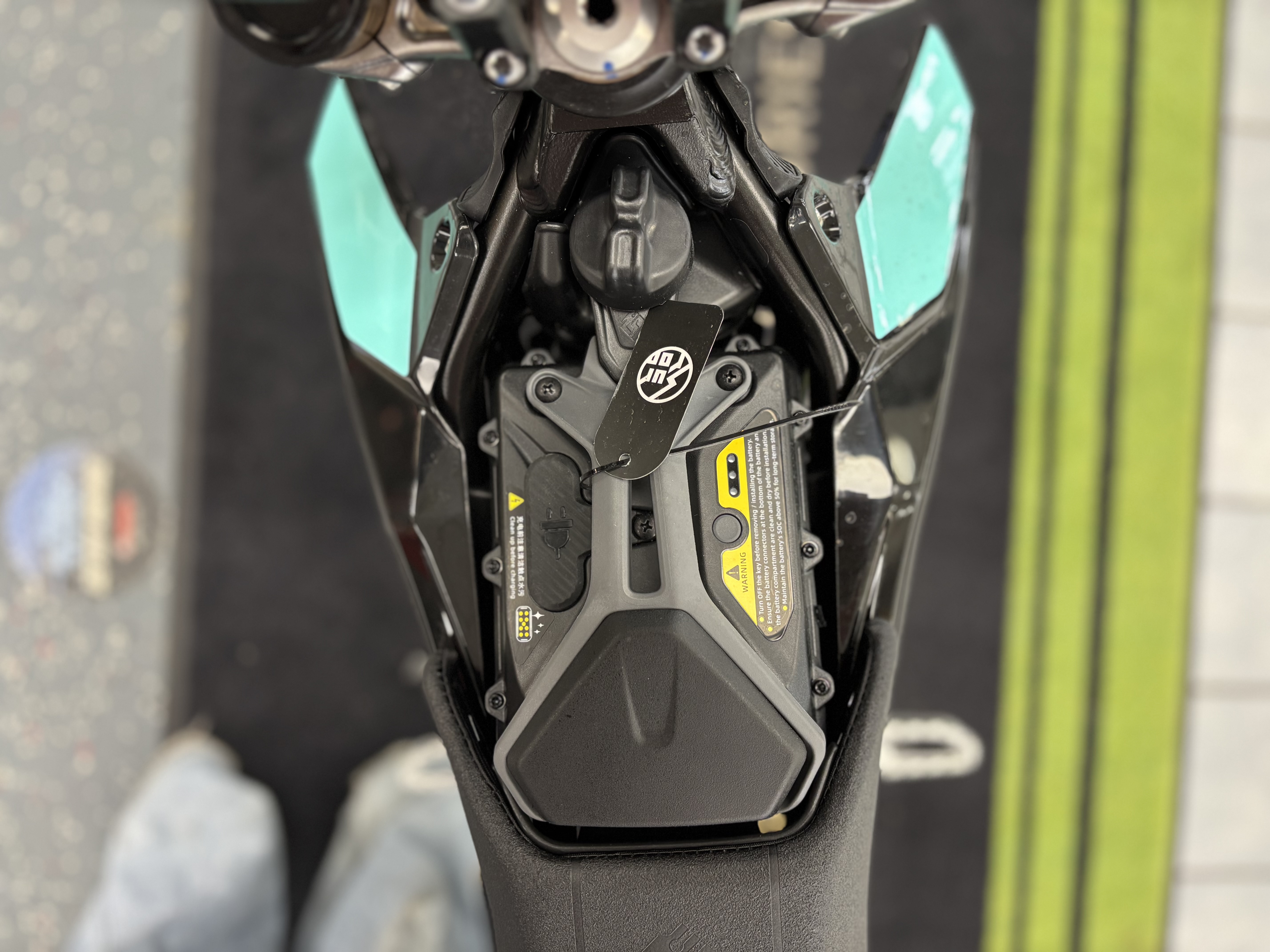 2025 SURRON HYPER BEE - Photo 12
