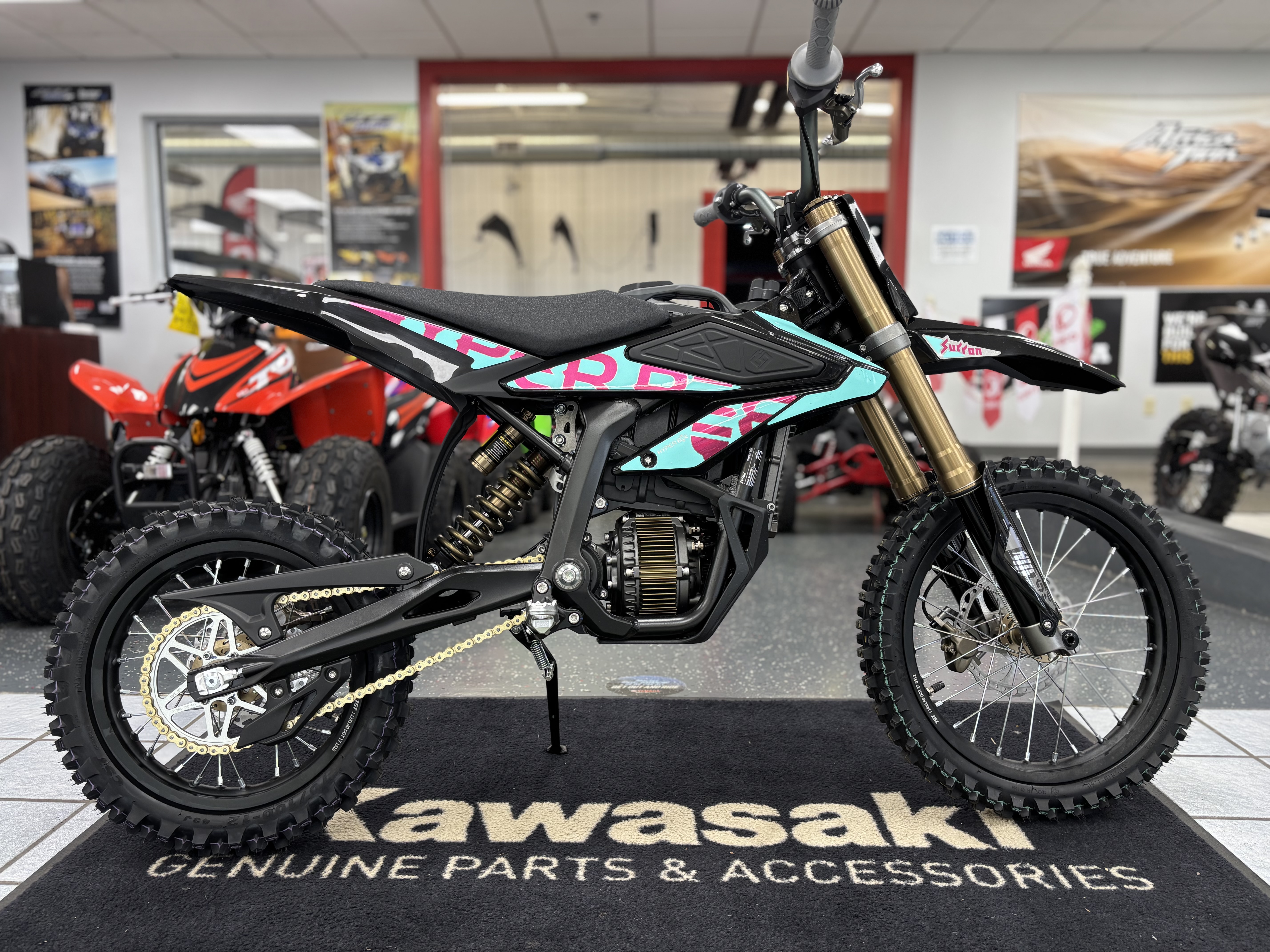 2025 SURRON HYPER BEE - Photo 2