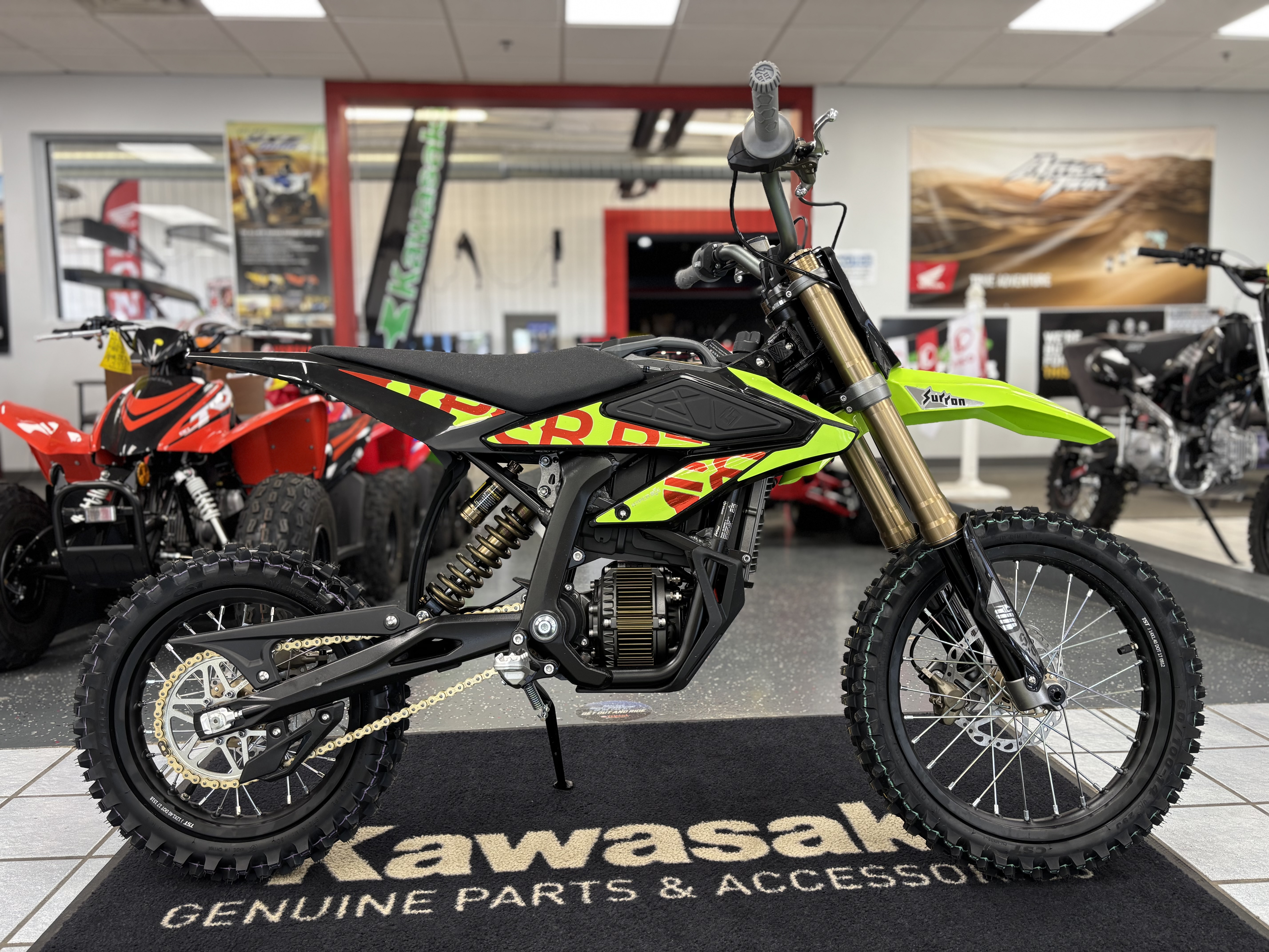 2025 SURRON HYPER BEE - Photo 2