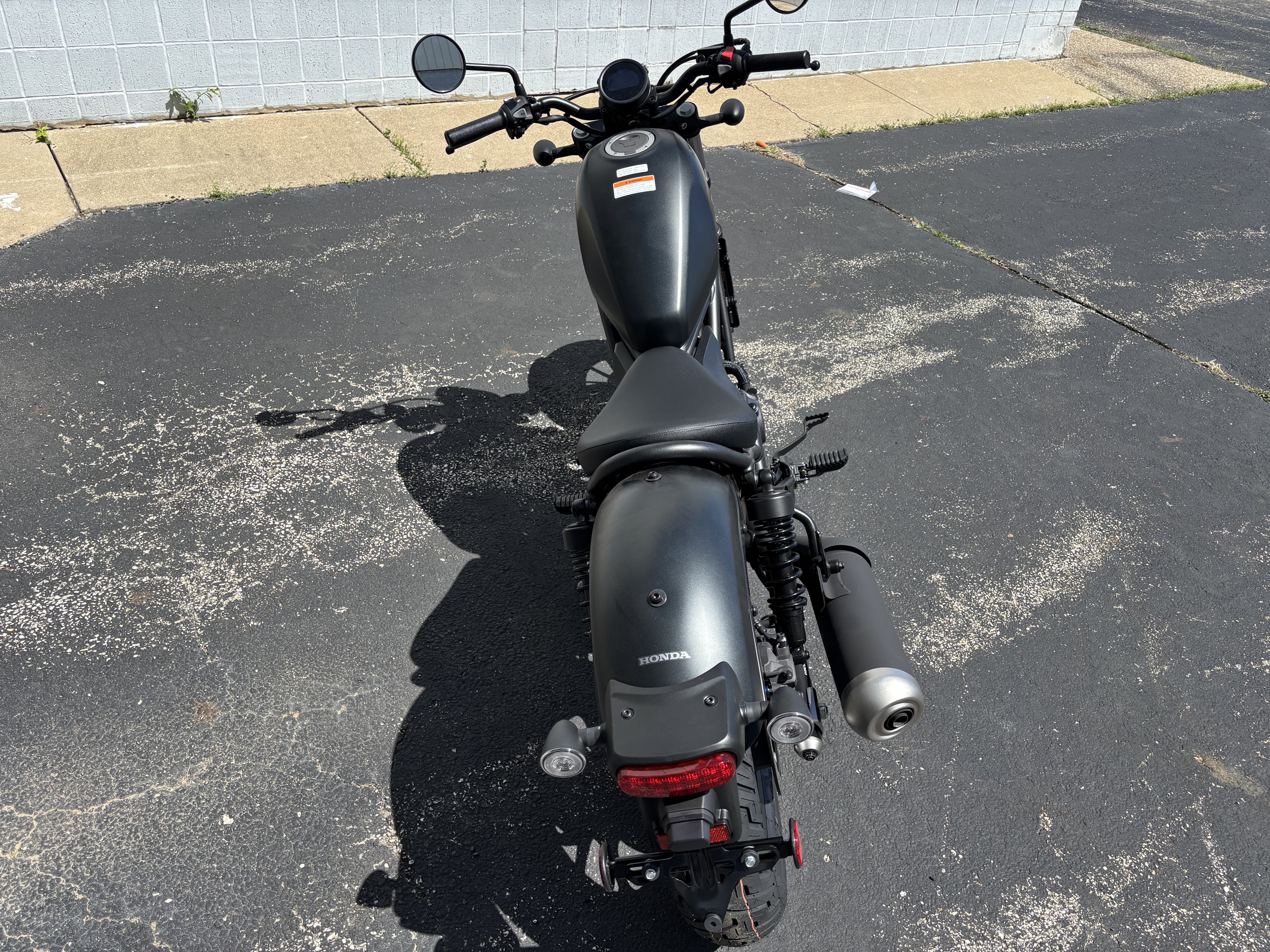 2025 Honda REBEL 300 - Photo 6