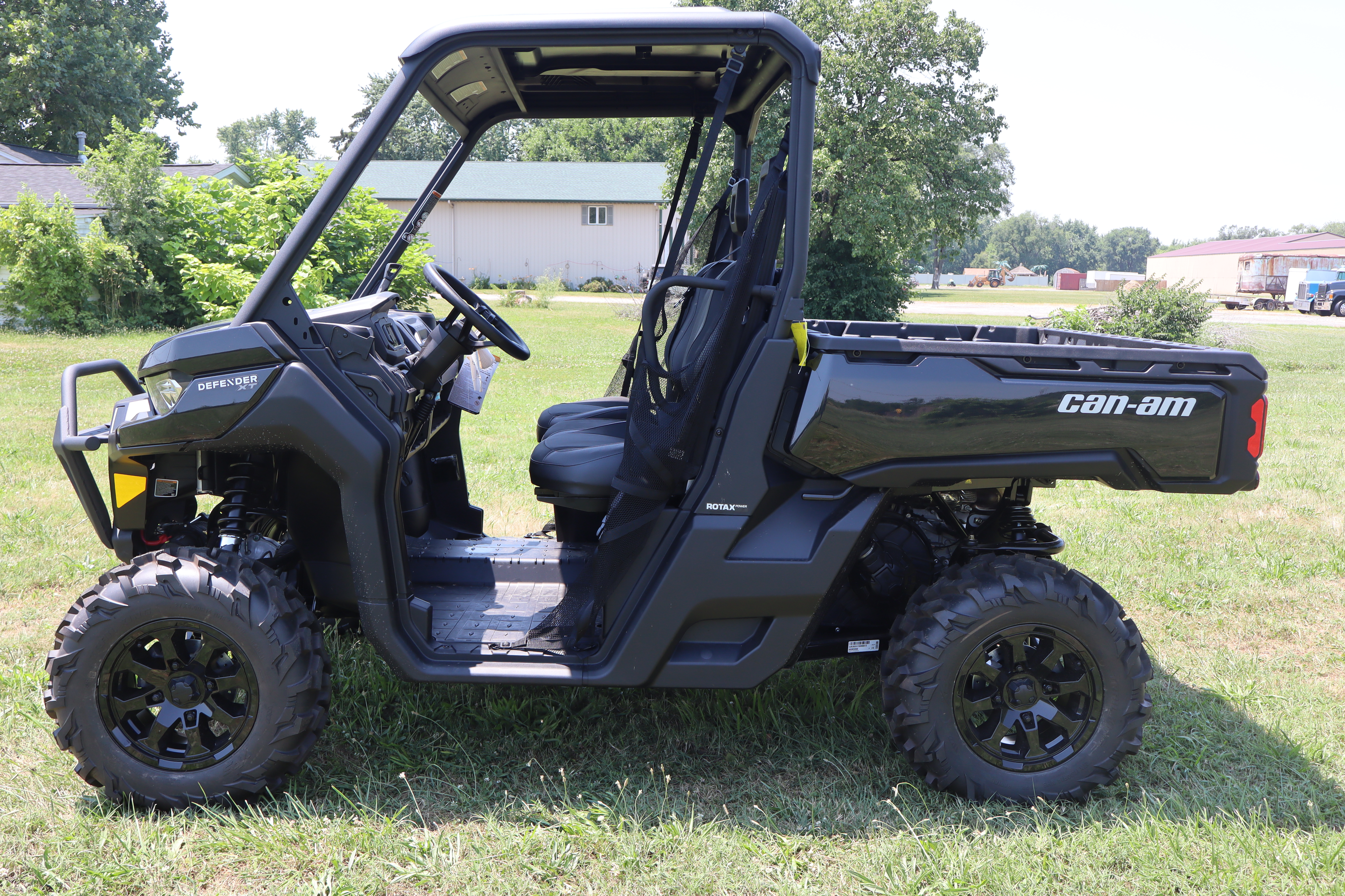 2025 Can-Am DEFENDER XT HD10 - Photo 6