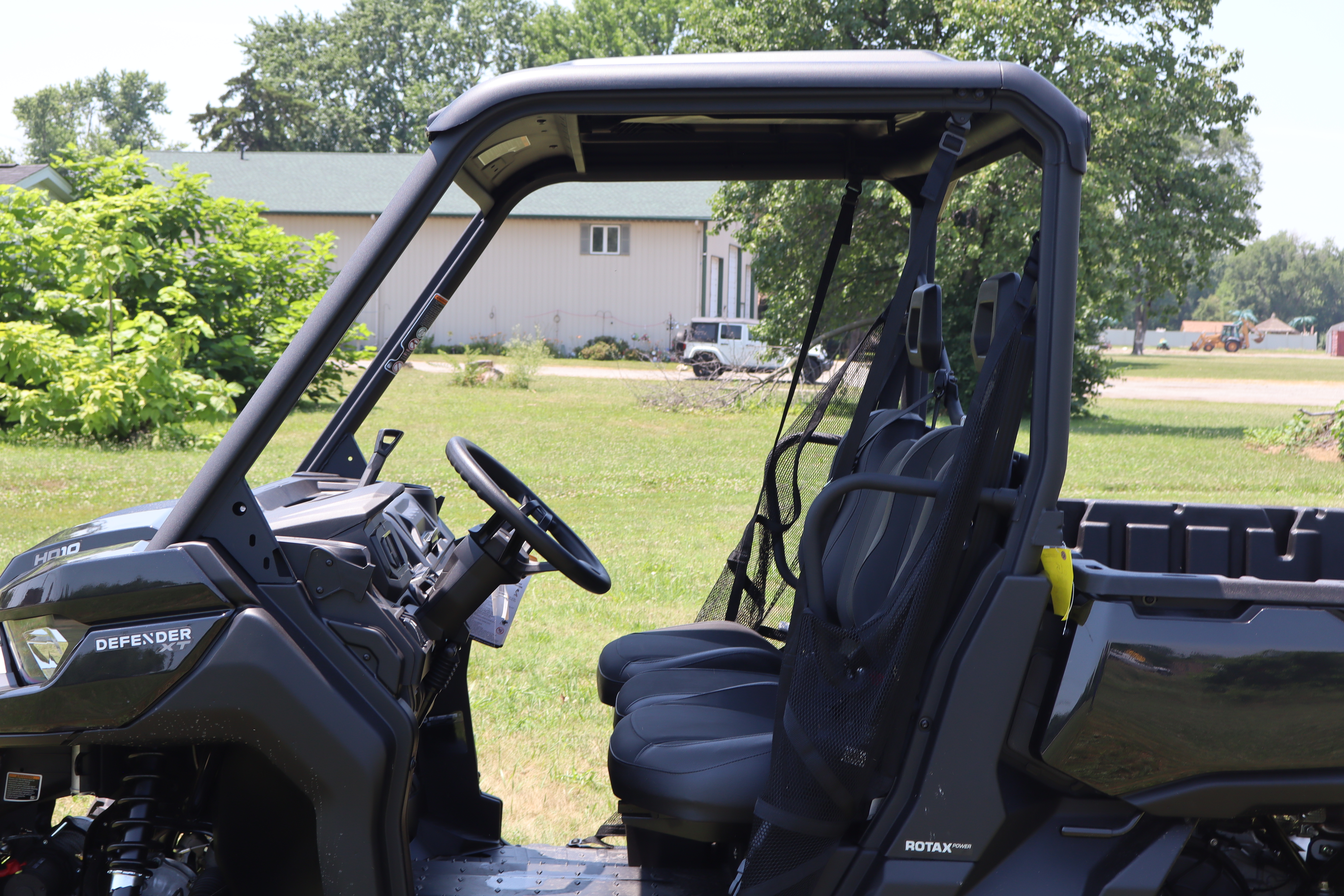 2025 Can-Am DEFENDER XT HD10 - Photo 8