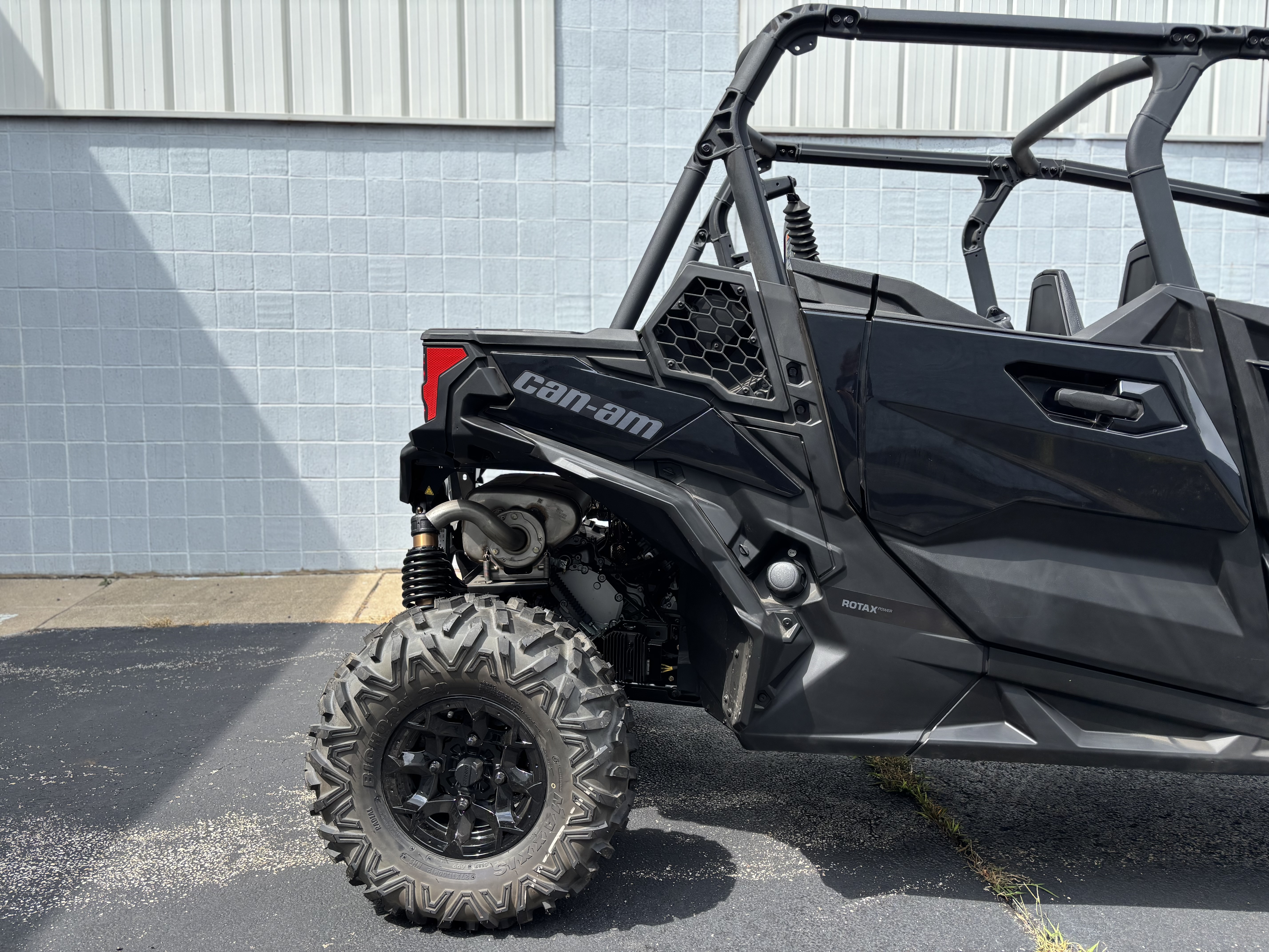 2024 Can-Am MAVERICK SPORT MAX DPS 1000R - Photo 5