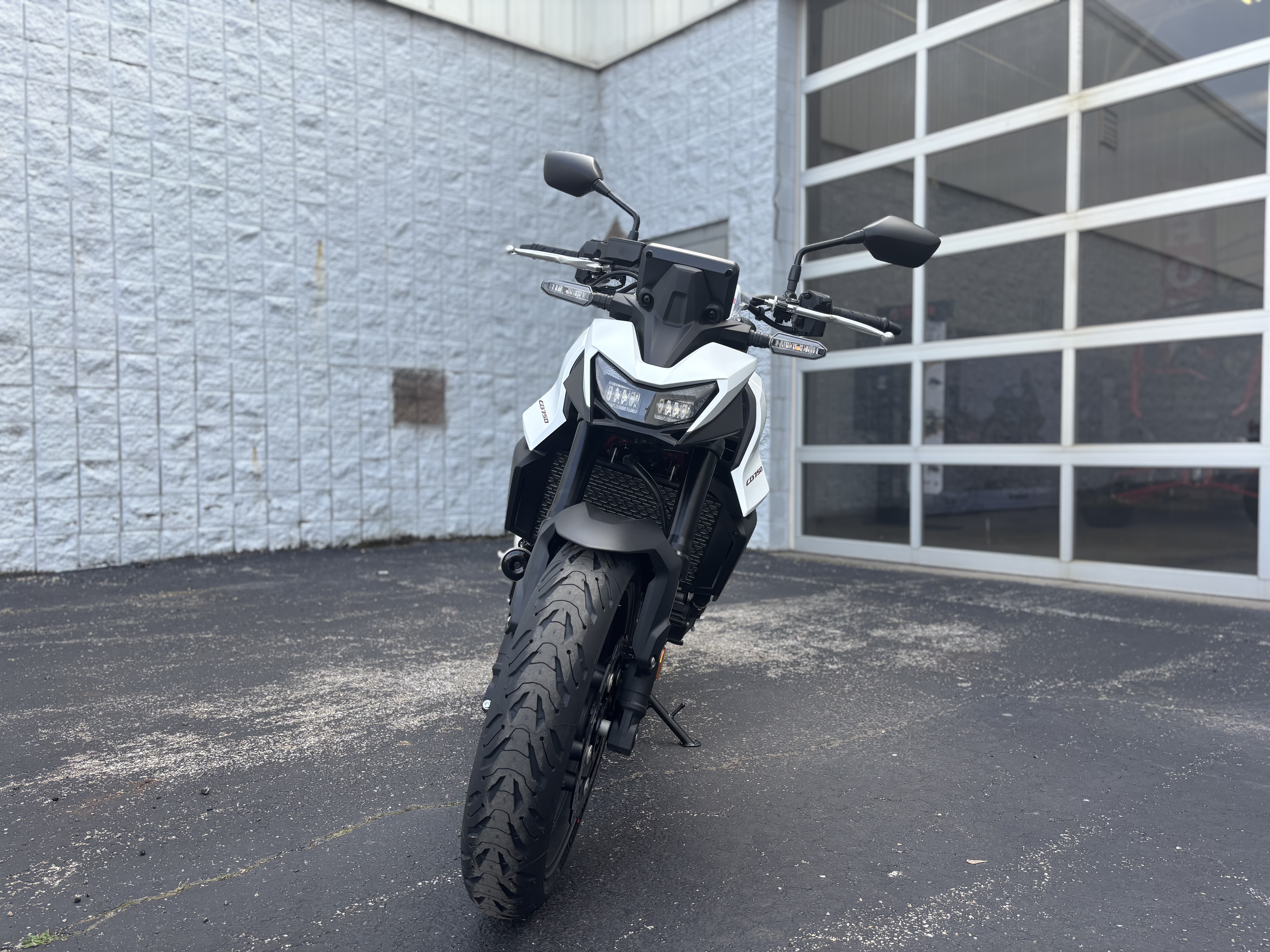 2025 Honda CB750 HORNET - Photo 12