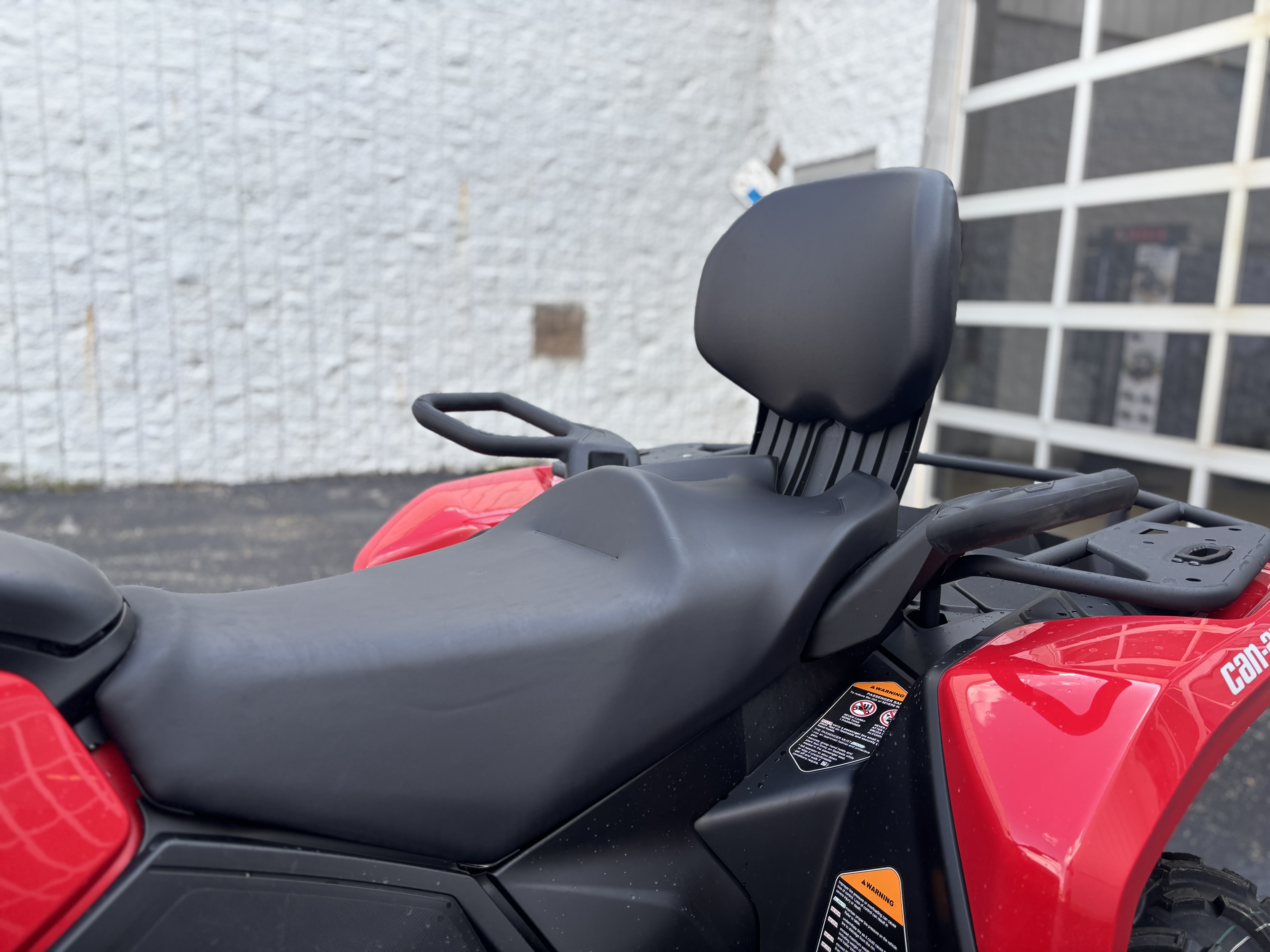 2025 Can-Am OUTLANDER MAX DPS 700 - Photo 12