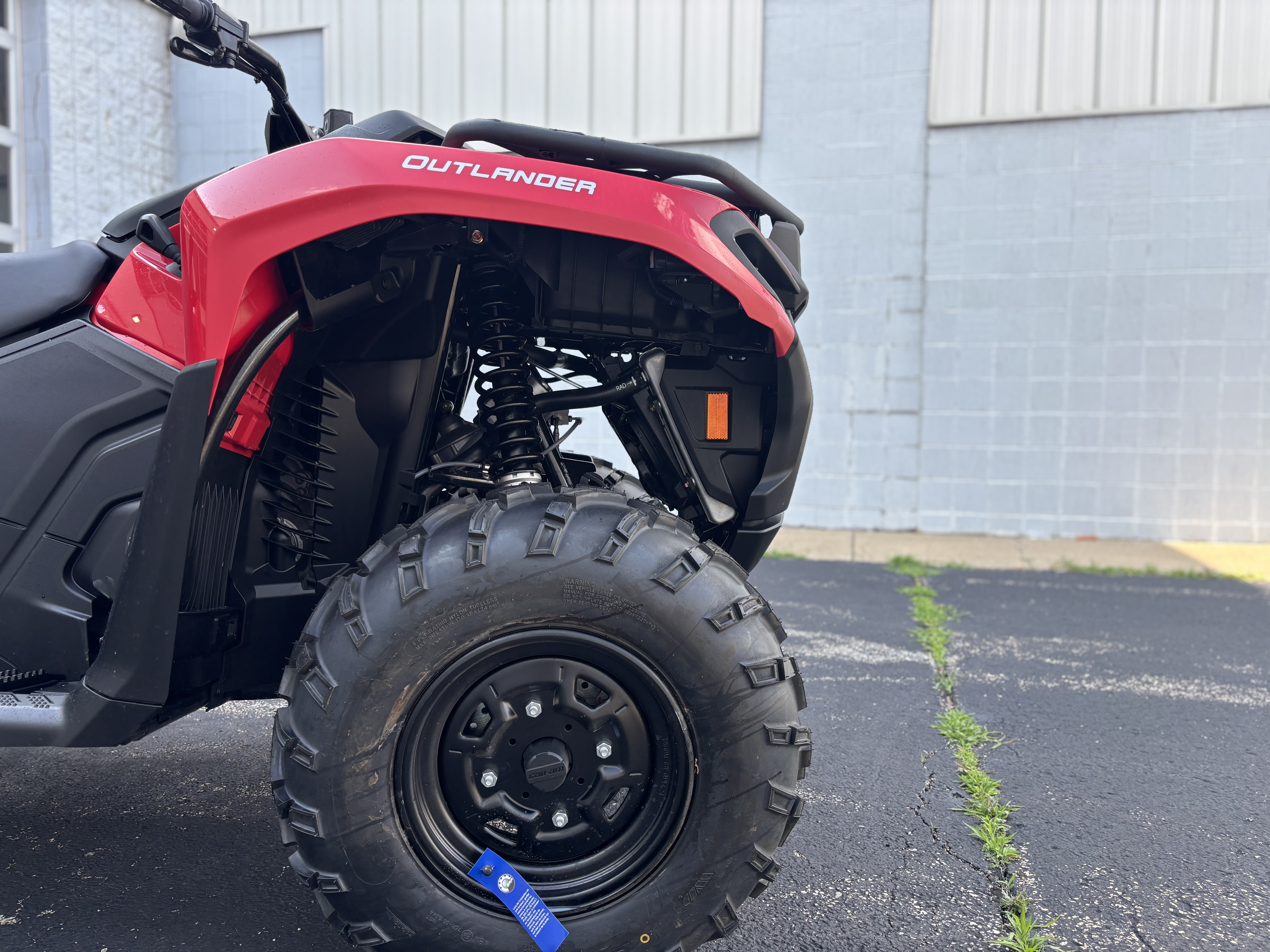 2025 Can-Am OUTLANDER MAX DPS 700 - Photo 3