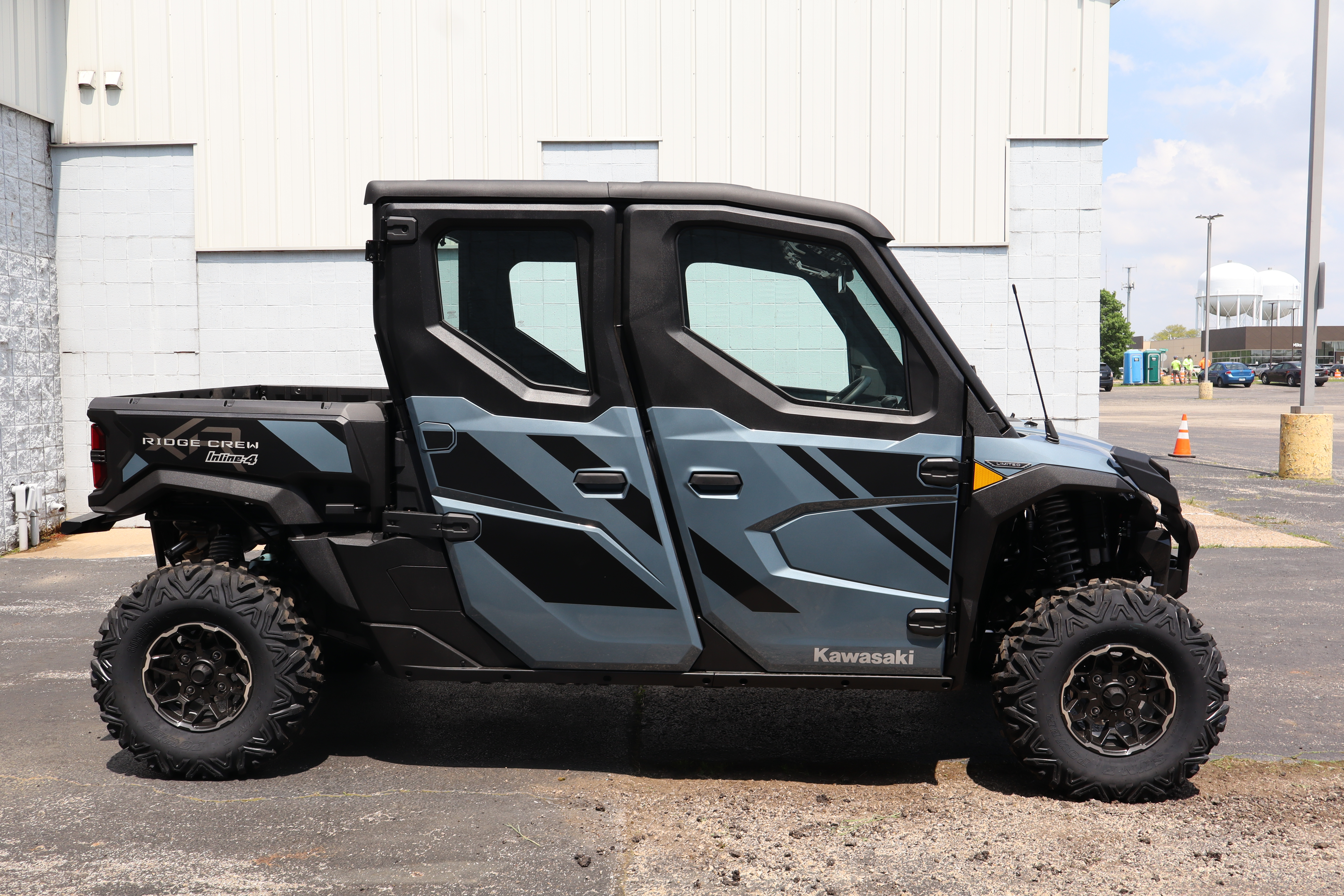 2025 Kawasaki RIDGE XR CREW LIMITED HVAC - Photo 2