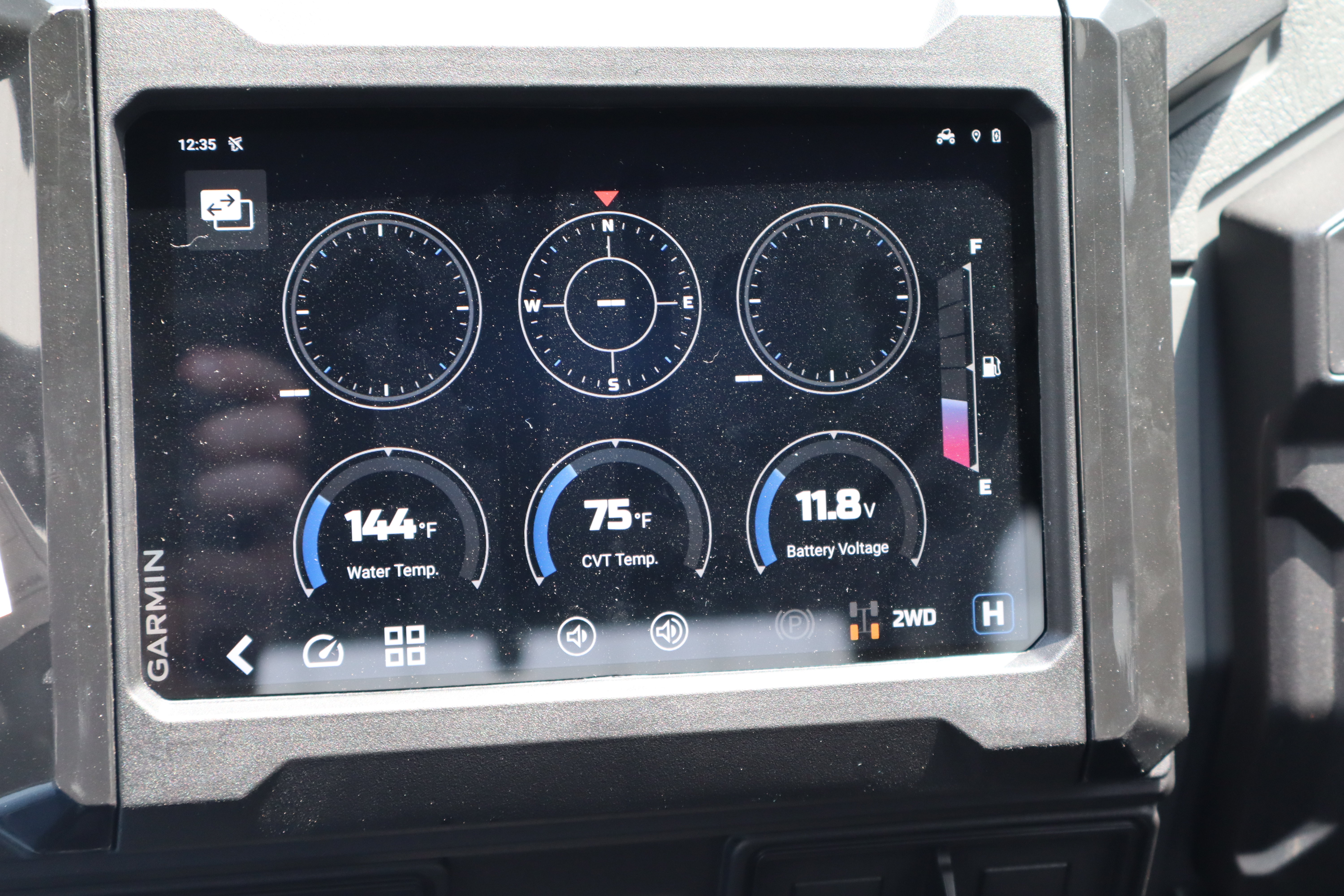2025 Kawasaki RIDGE XR CREW LIMITED HVAC - Photo 16
