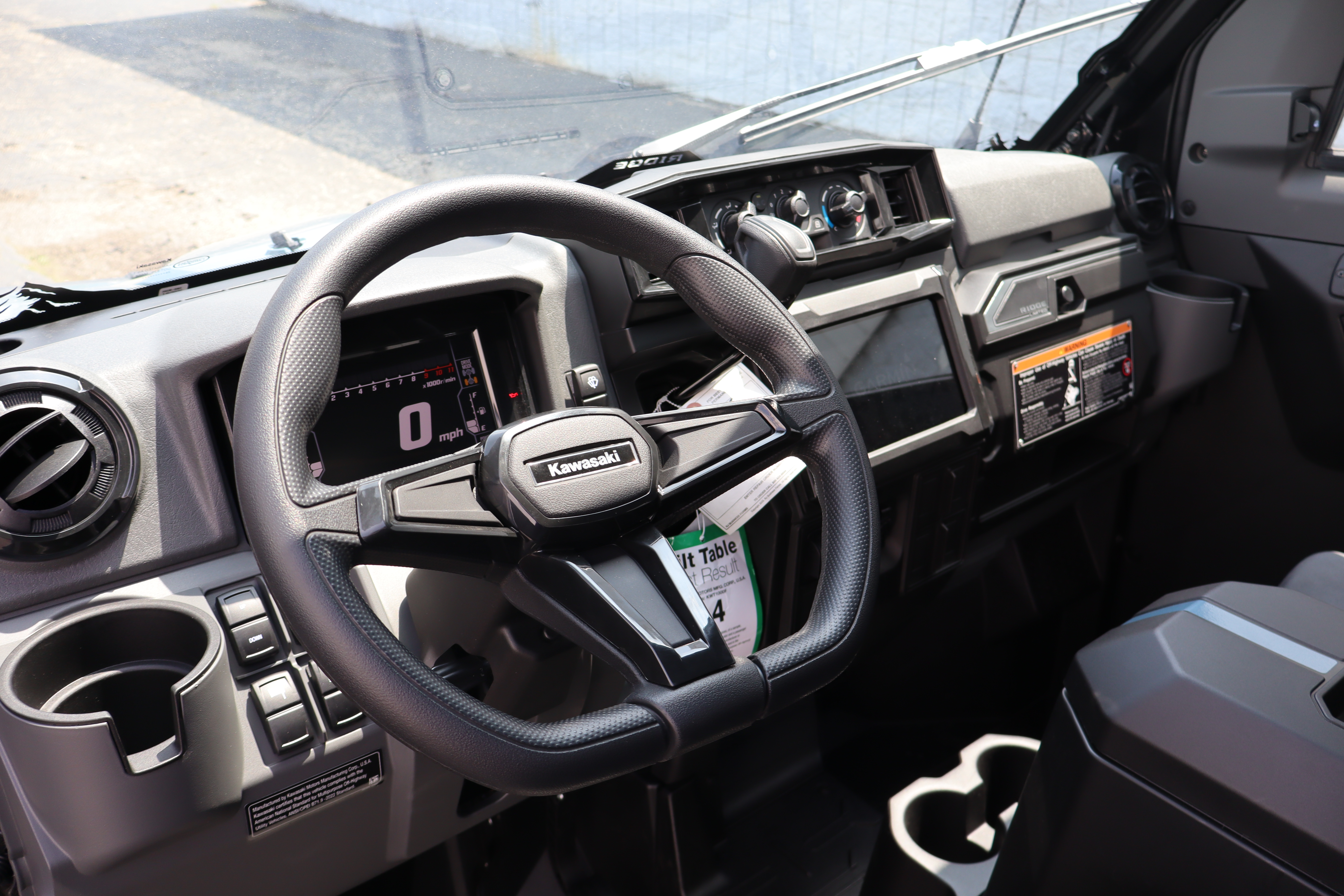 2025 Kawasaki RIDGE XR CREW LIMITED HVAC - Photo 13