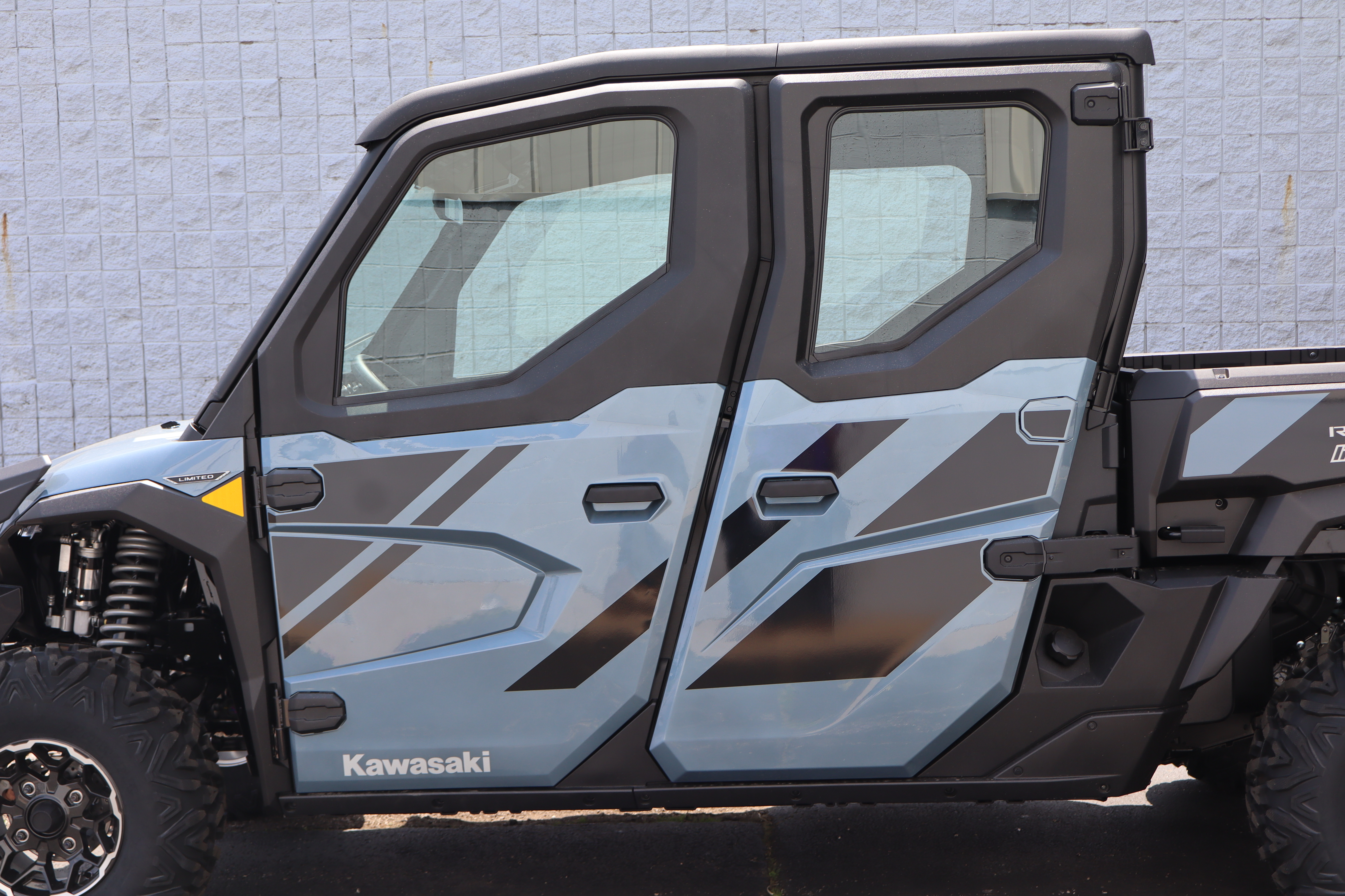 2025 Kawasaki RIDGE XR CREW LIMITED HVAC - Photo 9