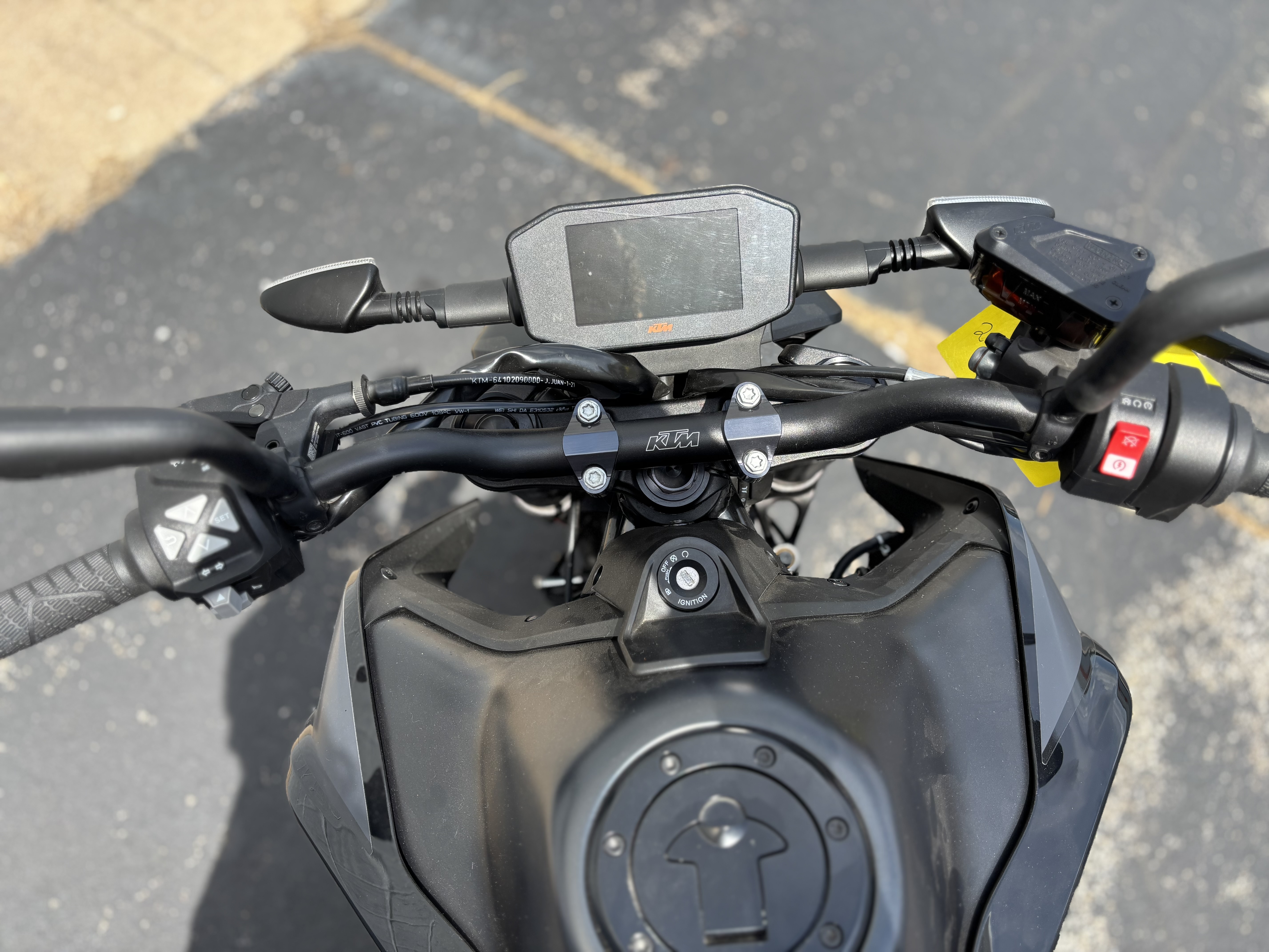 2021 KTM 890 DUKE R - Photo 7