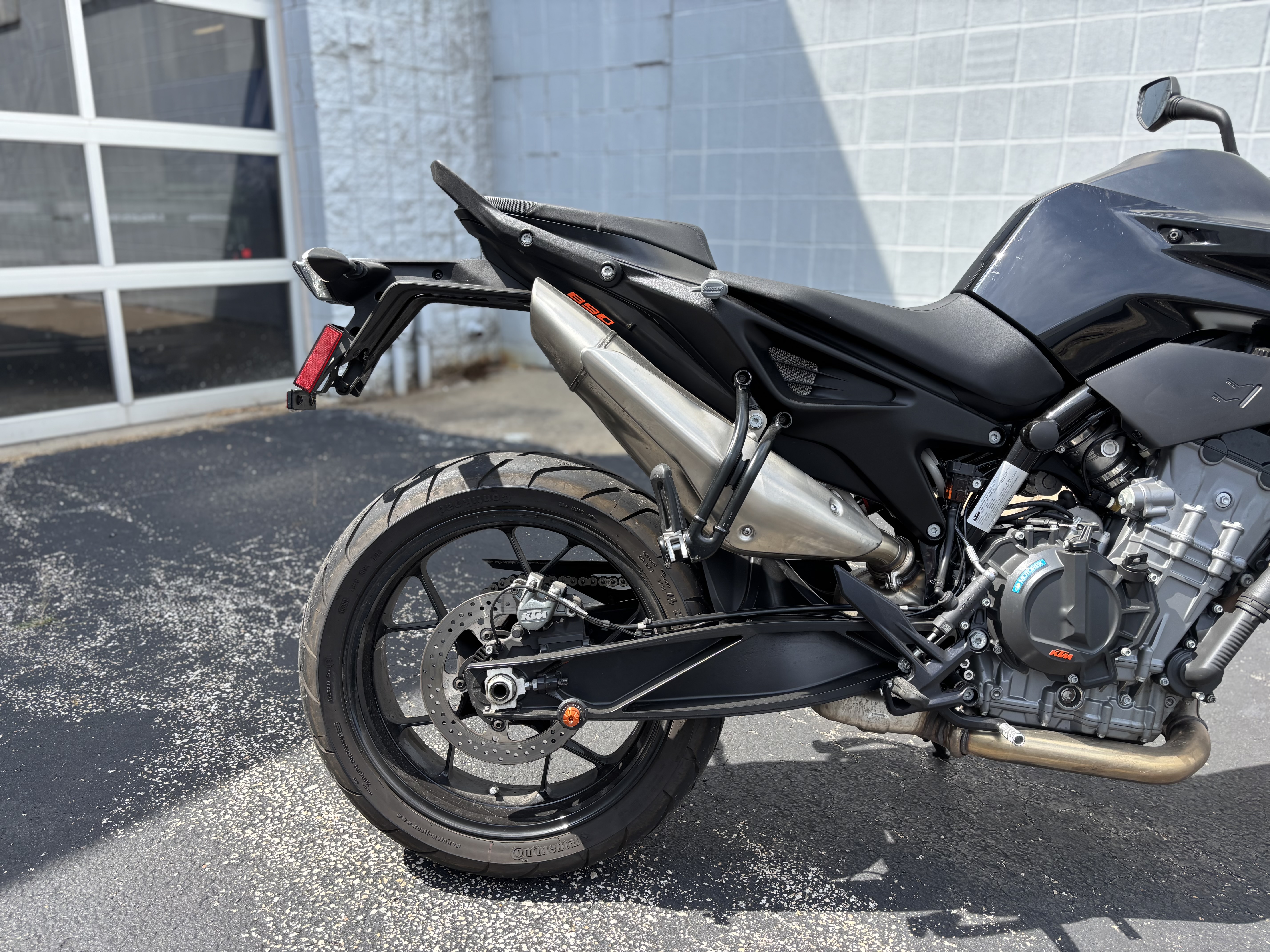 2021 KTM 890 DUKE R - Photo 5