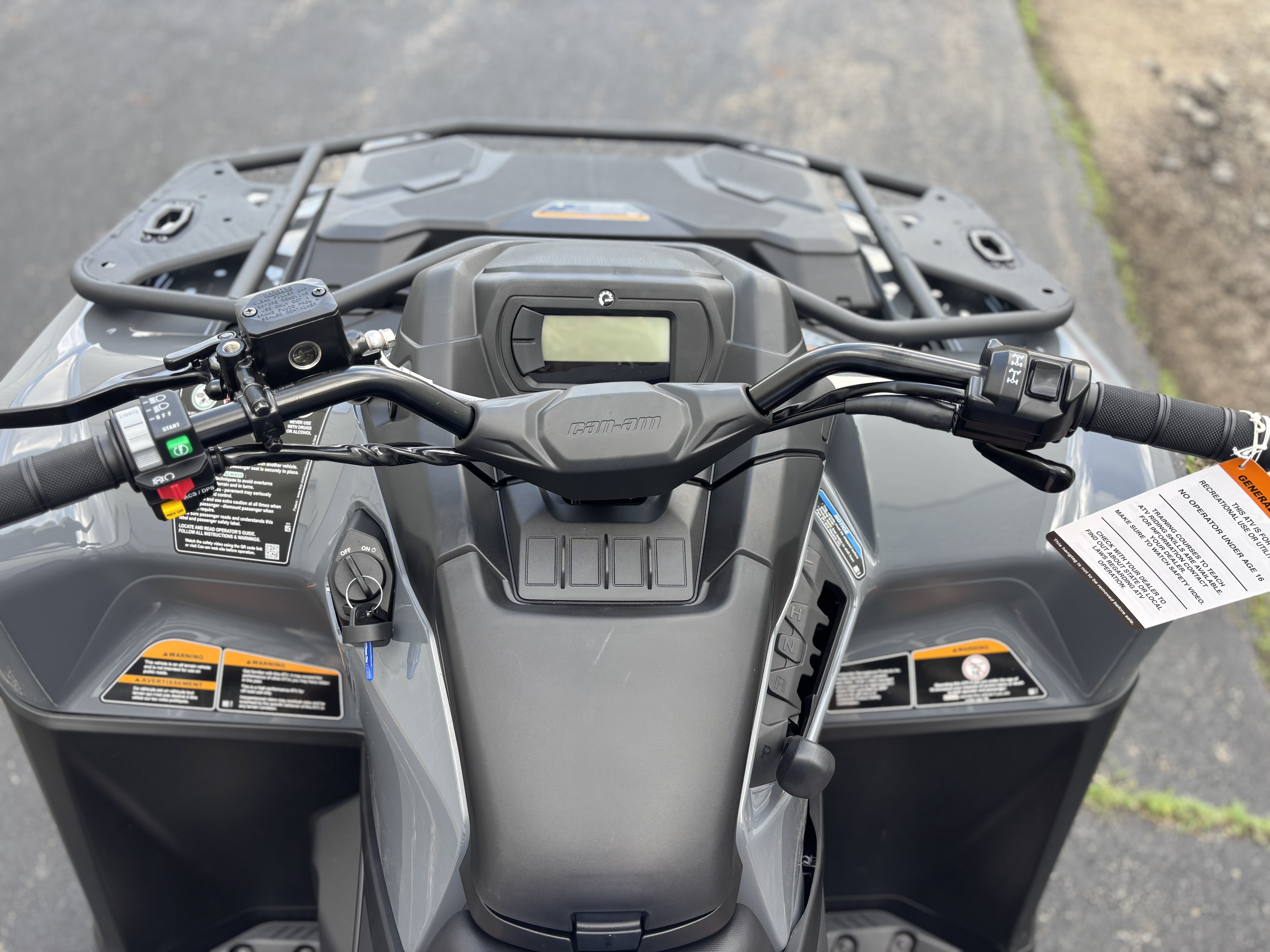 2025 Can-Am OUTLANDER MAX DPS 500 - Photo 12