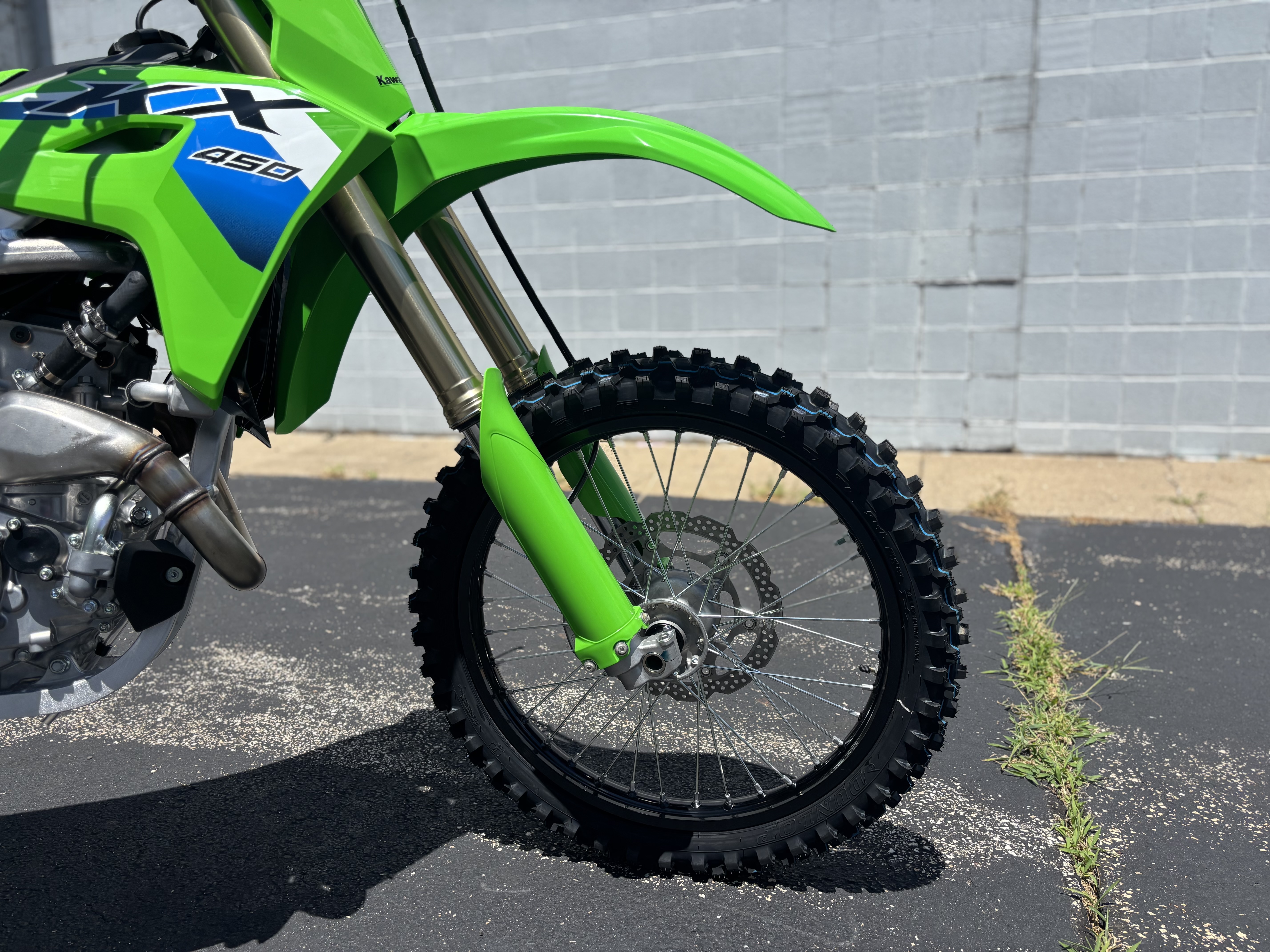 2026 Kawasaki KX 450 - Photo 3