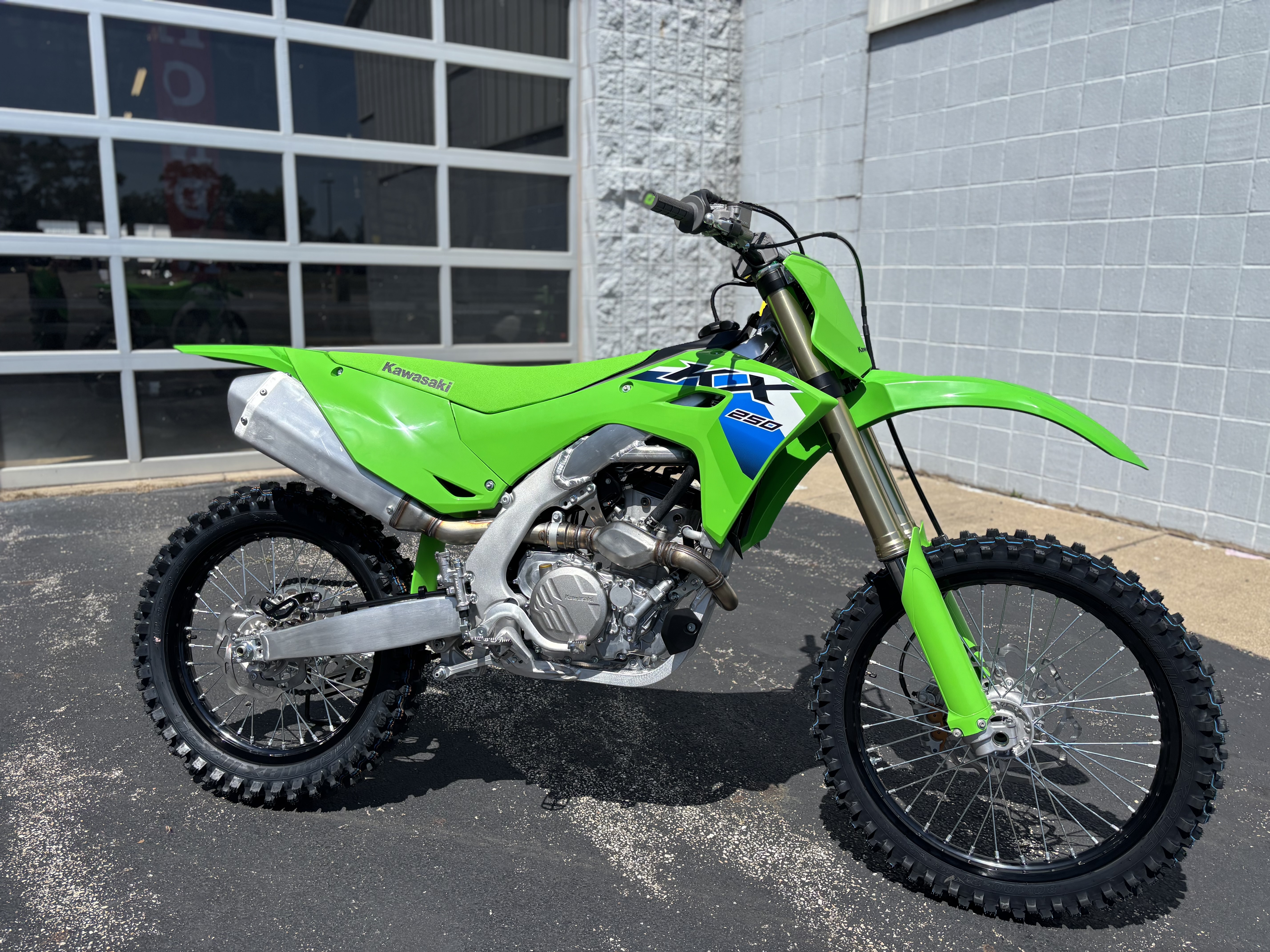 2026 Kawasaki KX 250 - Photo 2