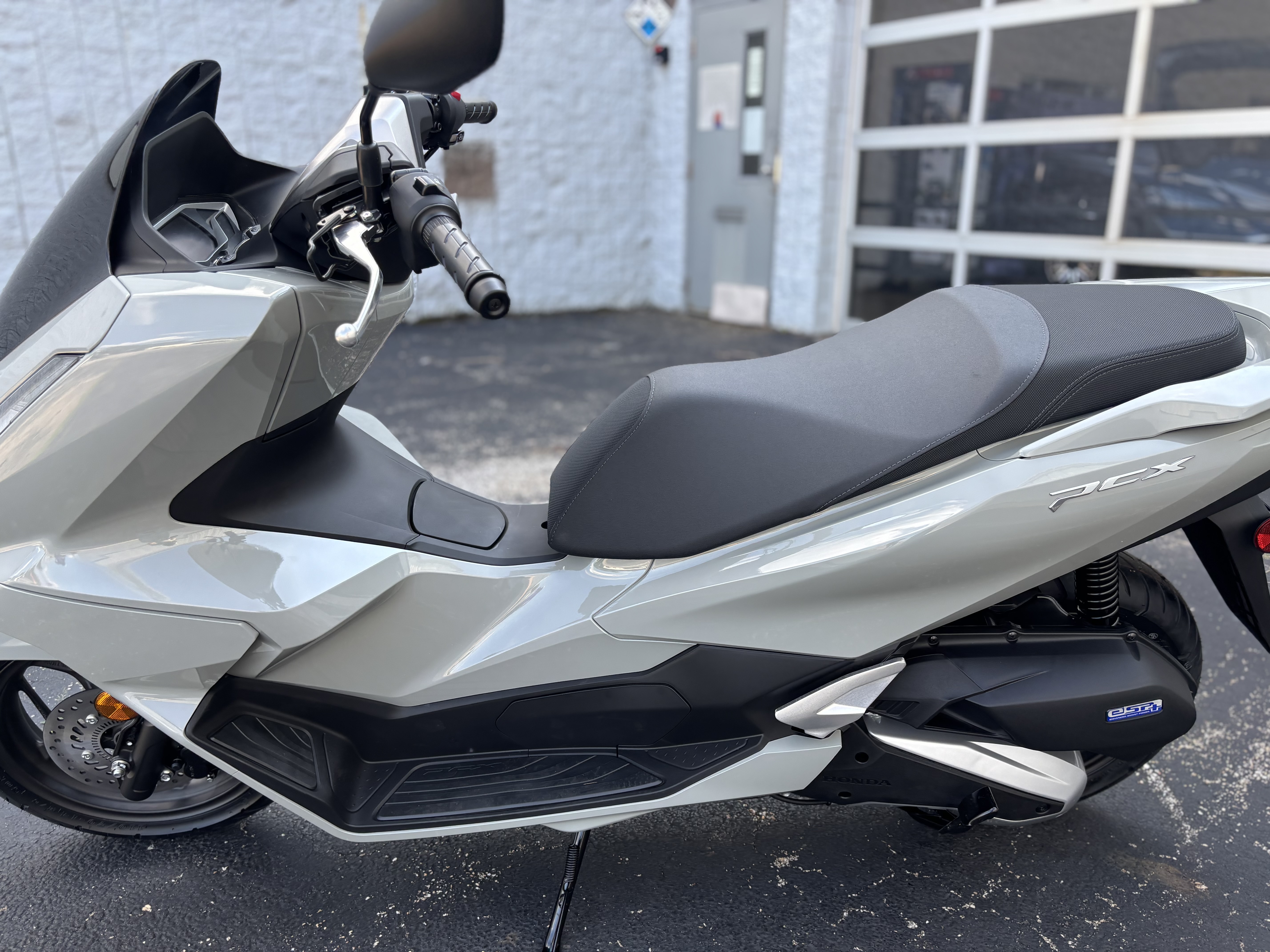 2025 Honda PCX ABS - Photo 10