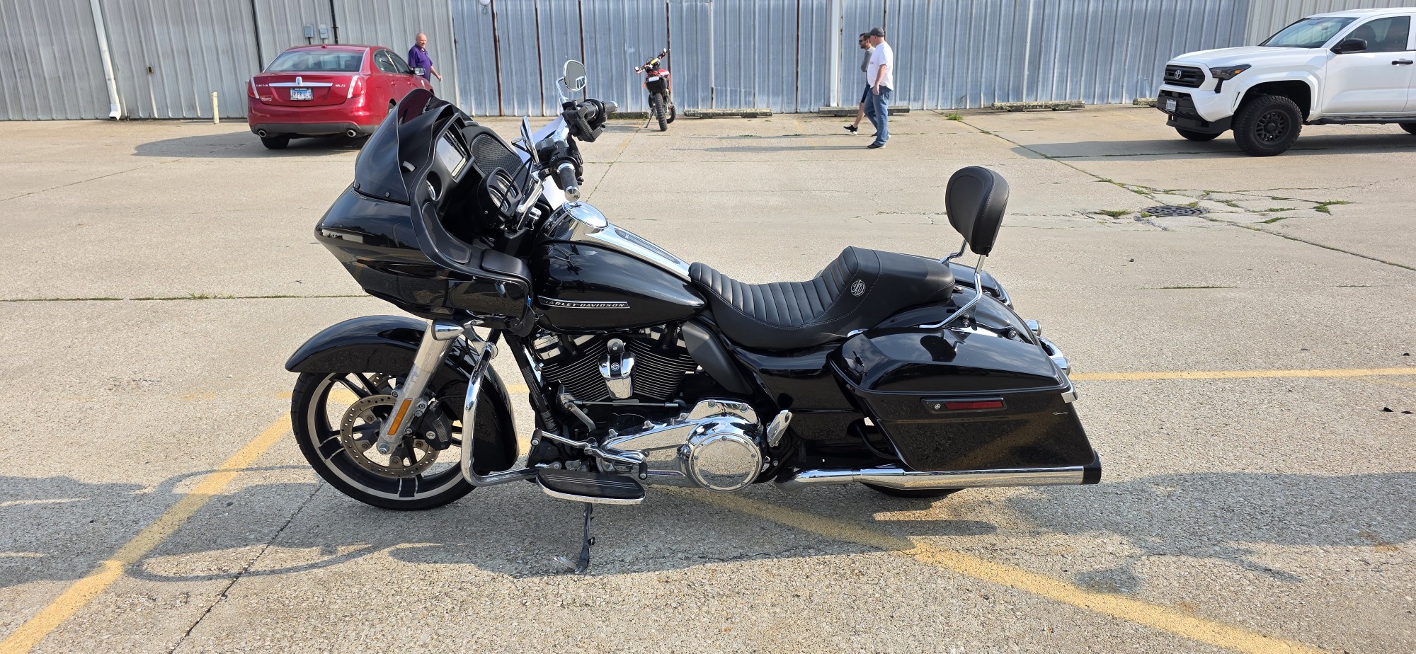 2018 Harley-Davidson® ROAD GLIDE - Photo 6