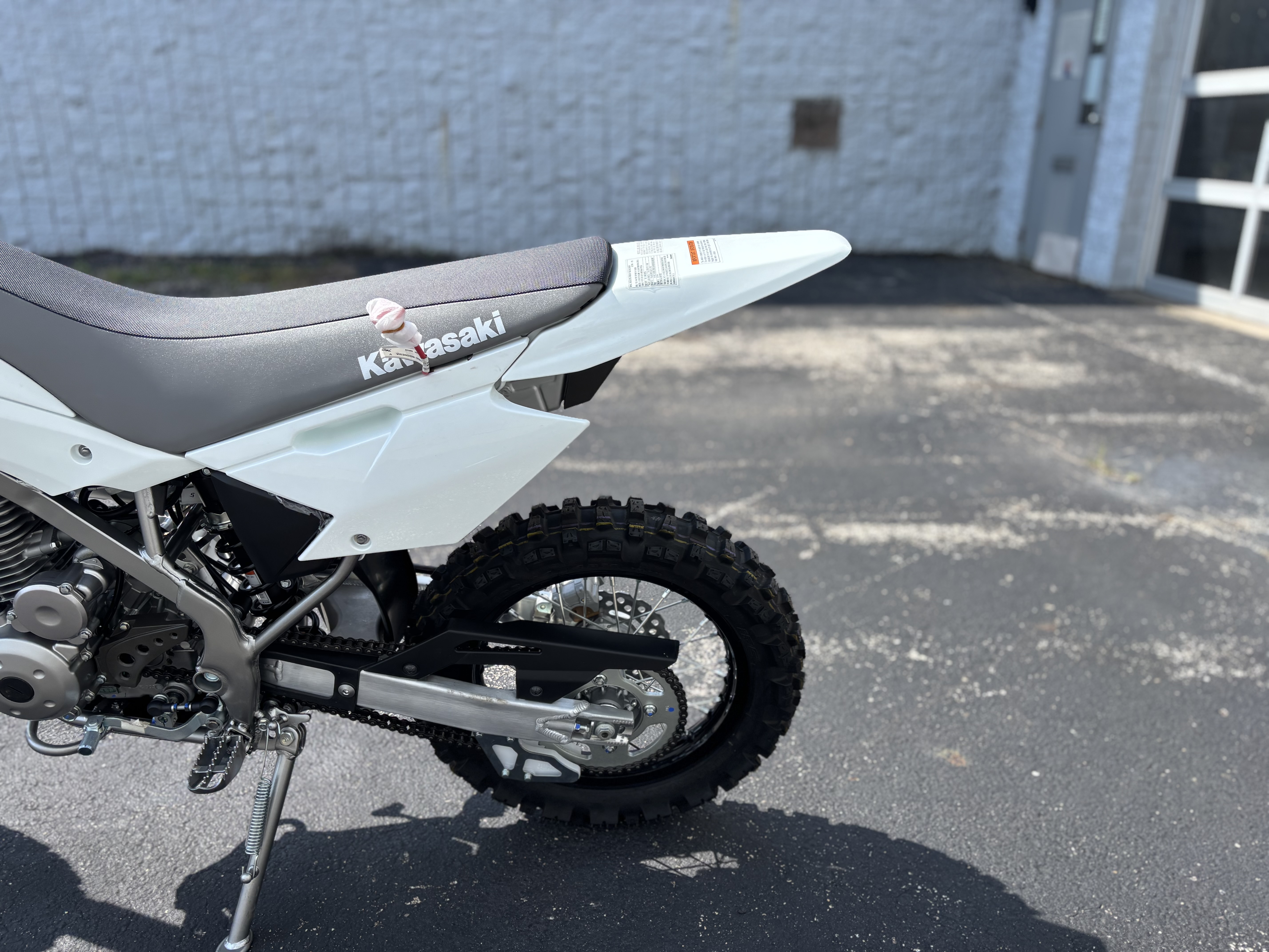 2026 Kawasaki KLX 140R - Photo 11